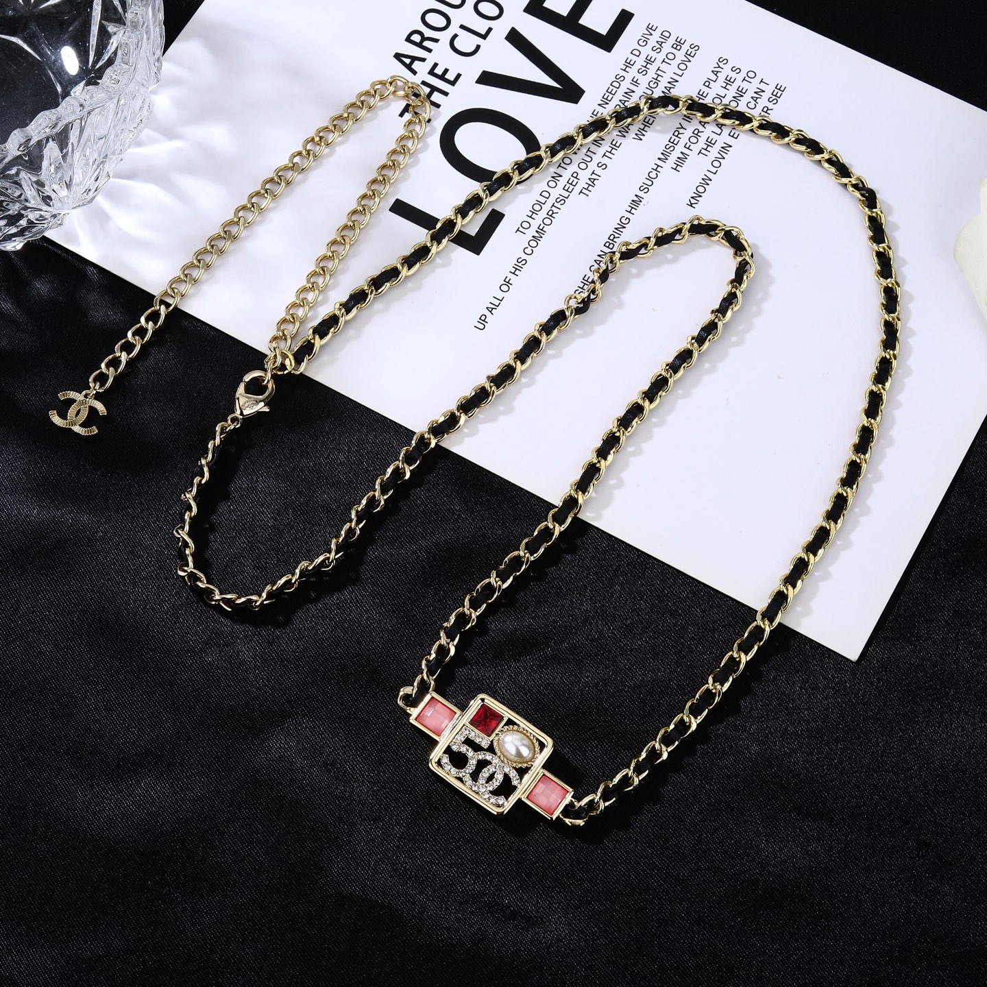 小香 Chanel 新品腰链 代购级别 一比一品质 香奈鹅 系列 风格高级百搭 高级感爆棚 现货 立即抢购👉