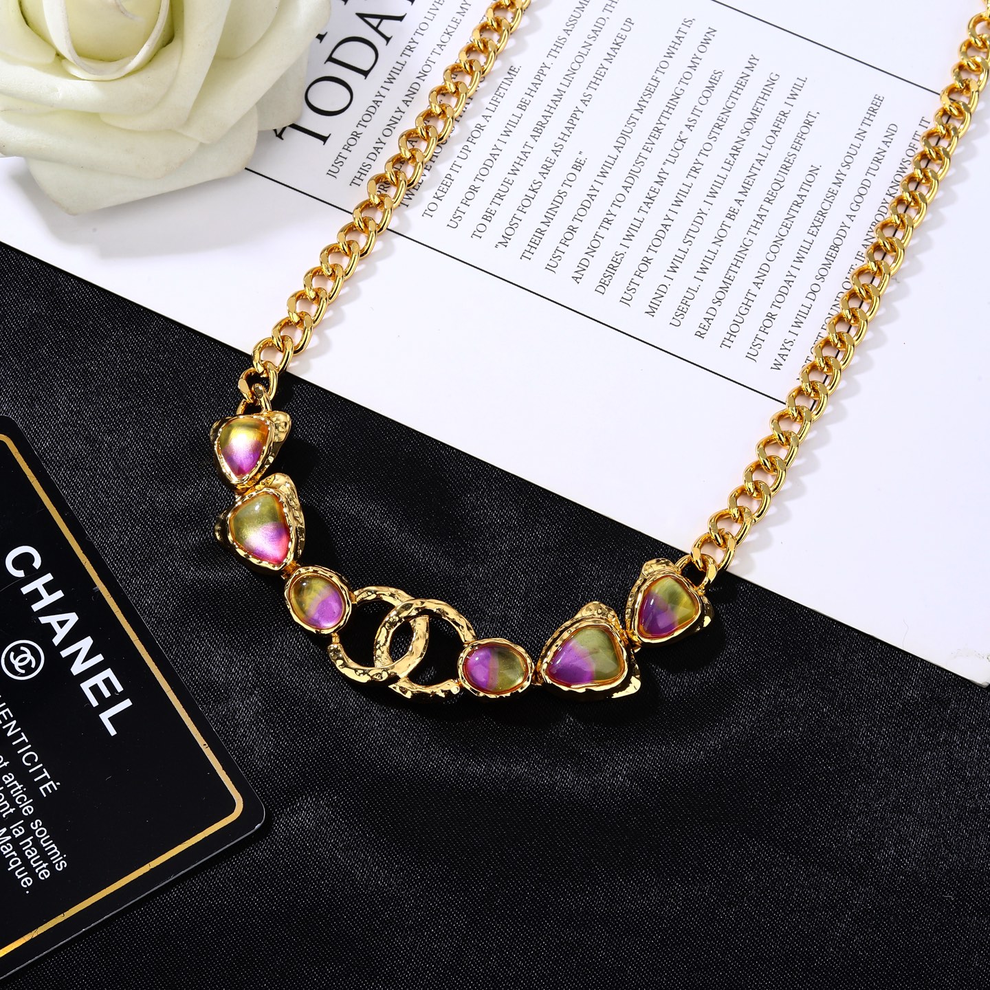 小香 Chanel 新品腰链 代购级别 一比一品质 香奈鹅 系列 风格高级百搭 高级感爆棚 现货 立即抢购👉