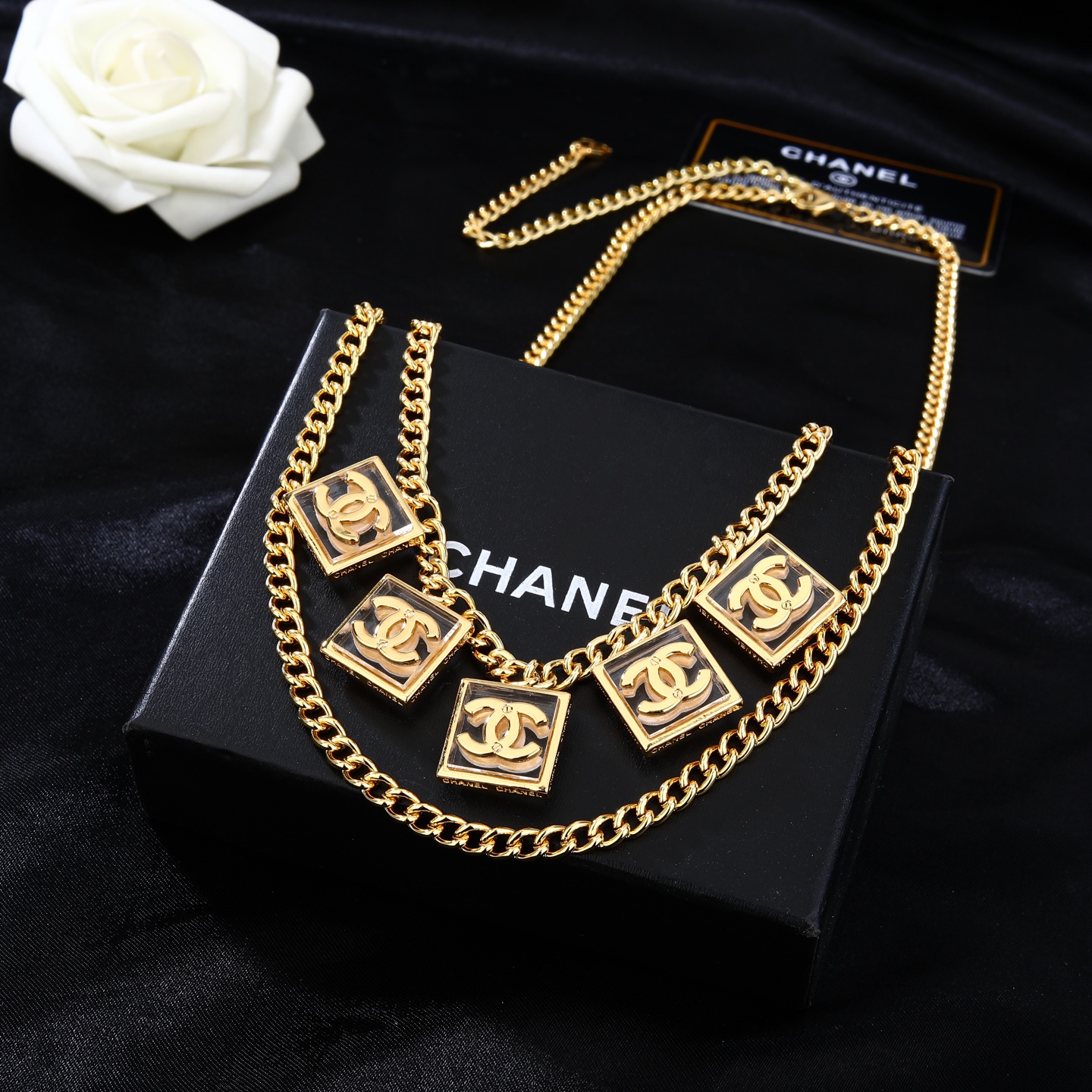 小香 Chanel 新品腰链 代购级别 一比一品质 香奈鹅 系列 风格高级百搭 高级感爆棚 现货 立即抢购👉