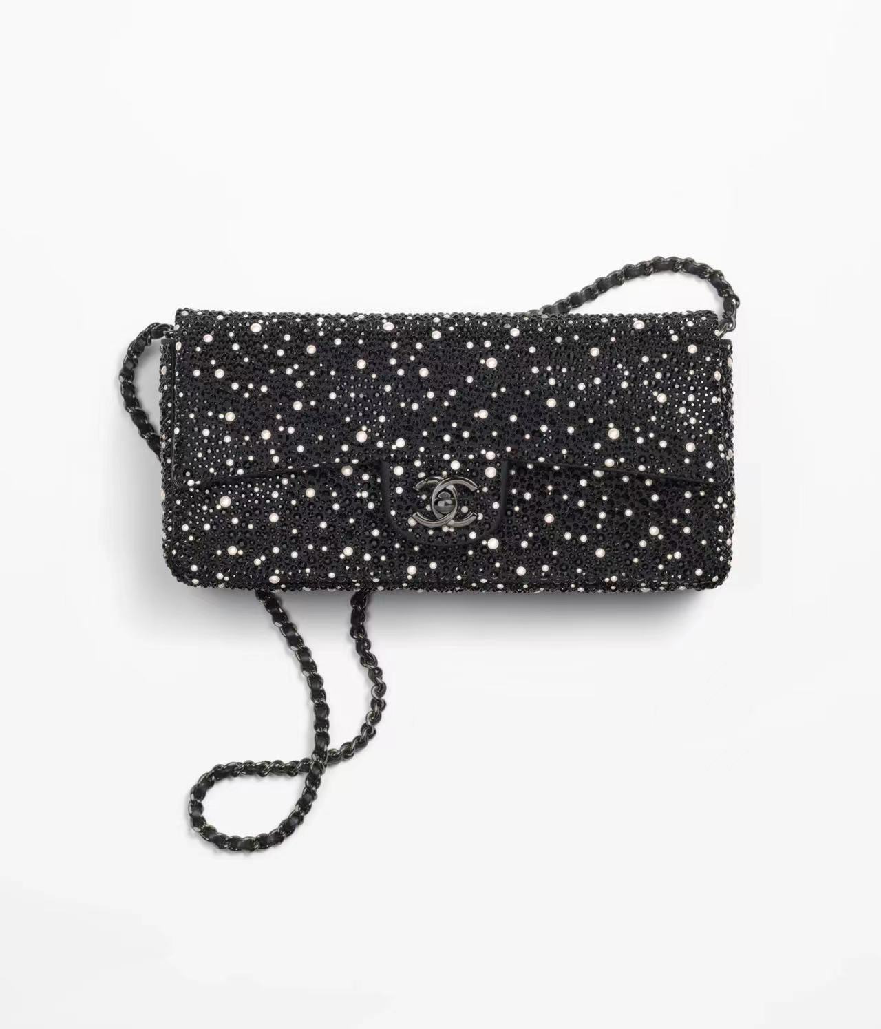 Chanel Pearl Diamond Baguette Bag Out
