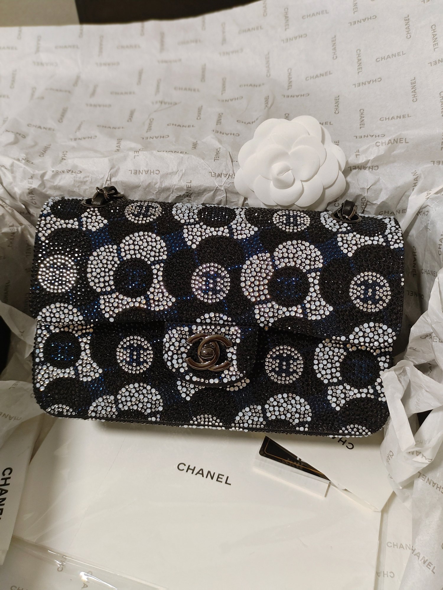Handmade Art Chanel 23k cf Advanced Handicraft Workshop Evening Bag Diamond Blue Large Size 23cm