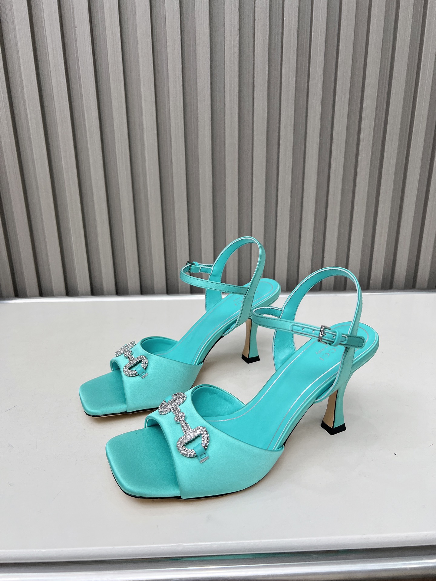 NO:406683,ni35-39 (customized by 40-42) Silk Au Diamond Accessories for upper, imported lambskin, outsole, genuine leather, heel height 8.5cm, sandals, sandals, sheepskin, real silk19860909ni35-39（40-42定制） 鞋面真丝奥钻配饰 内里及垫脚进口小羊皮 大底真皮 跟高8.5Cm,凉鞋,sandals,sheepskin,real silk,Women's Shoes