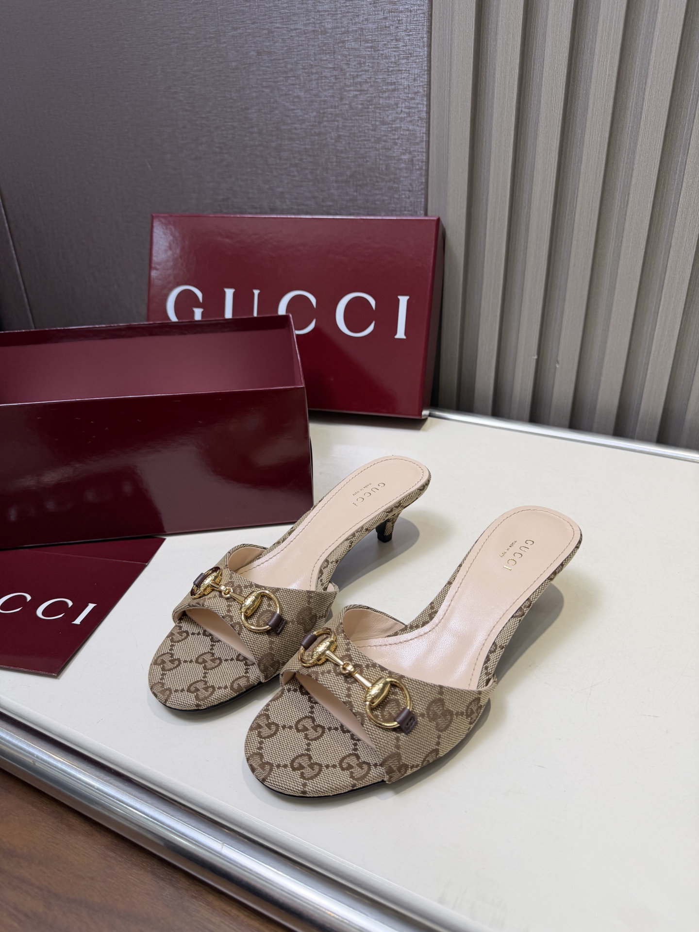 NO:871067,G’s new denim fabric, heel height 4.5Cm, size 35-52 (35, 40, 42, 42 customized), slippers, gucci, slippers19860909G家上新 牛仔布面料 跟高4.5Cm 码数35-52（35、40、42、42定制）,拖鞋,gucci,slippers,Women's Shoes