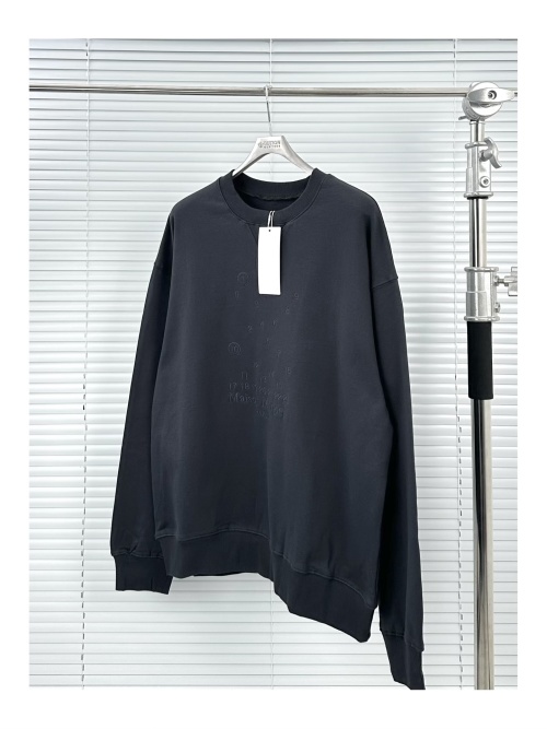 Maison Margiela Men's Black Cotton Embroidered Number Logo Sweatshirt 1 Maison Margiela Men's Black Cotton Embroidered Number Logo Sweatshirt