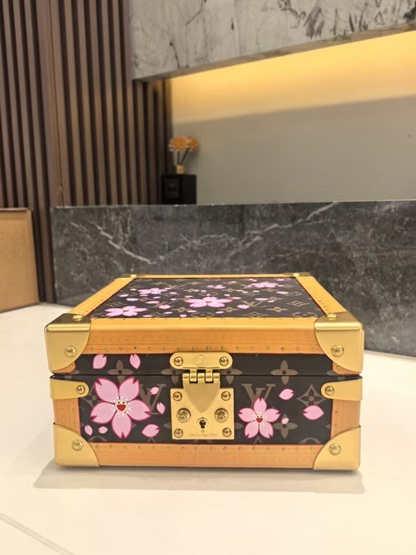 Elegant Sakura Jewelry Box - Portable Travel Jewelry Organizer Case 3 a1749867389133 6560