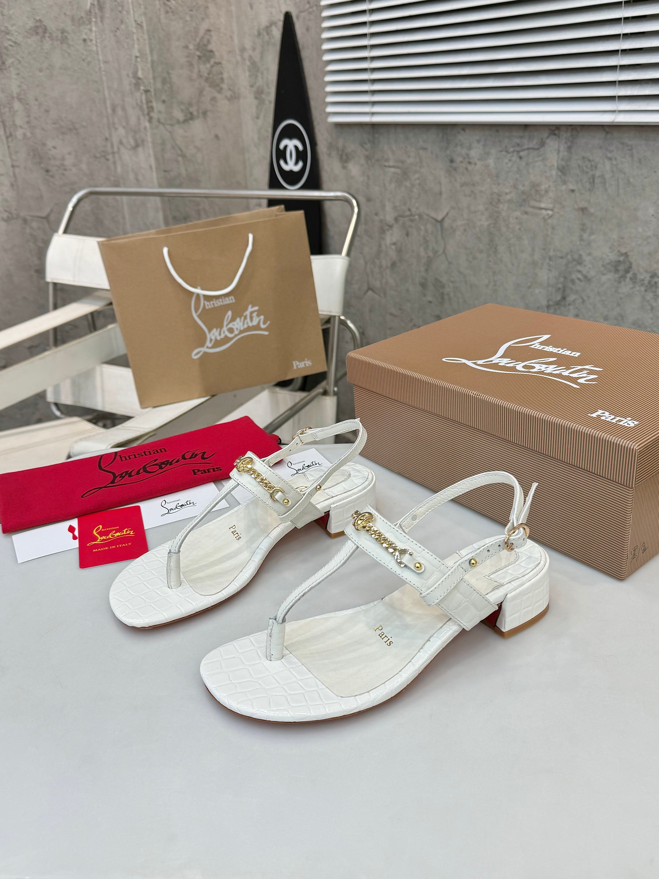 Christian Louboutin White Croc Embossed Leather Block Heel Sandals 6 a1737046855973 4521