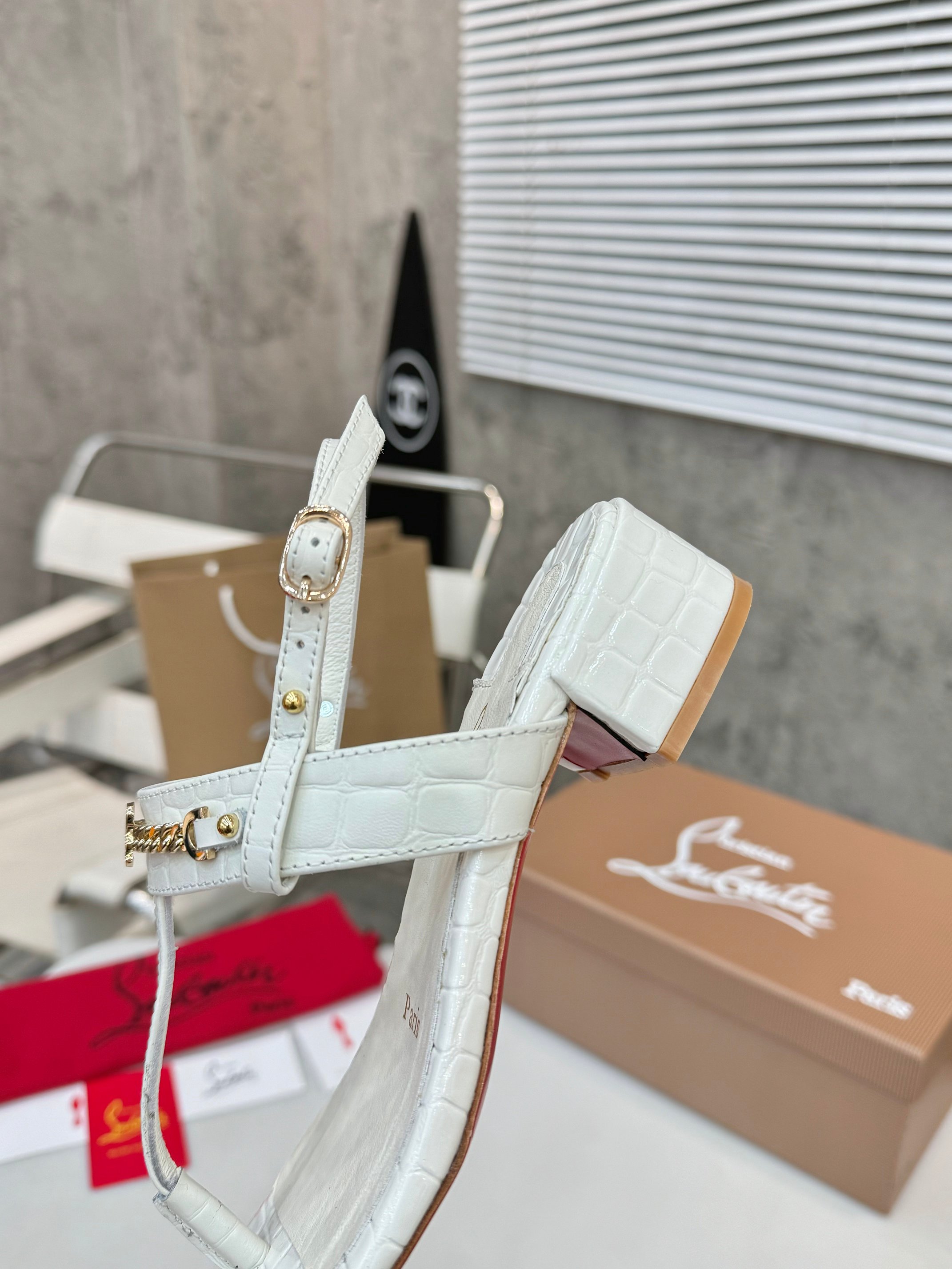 Christian Louboutin White Croc Embossed Leather Block Heel Sandals 8 a1737046860908 5541