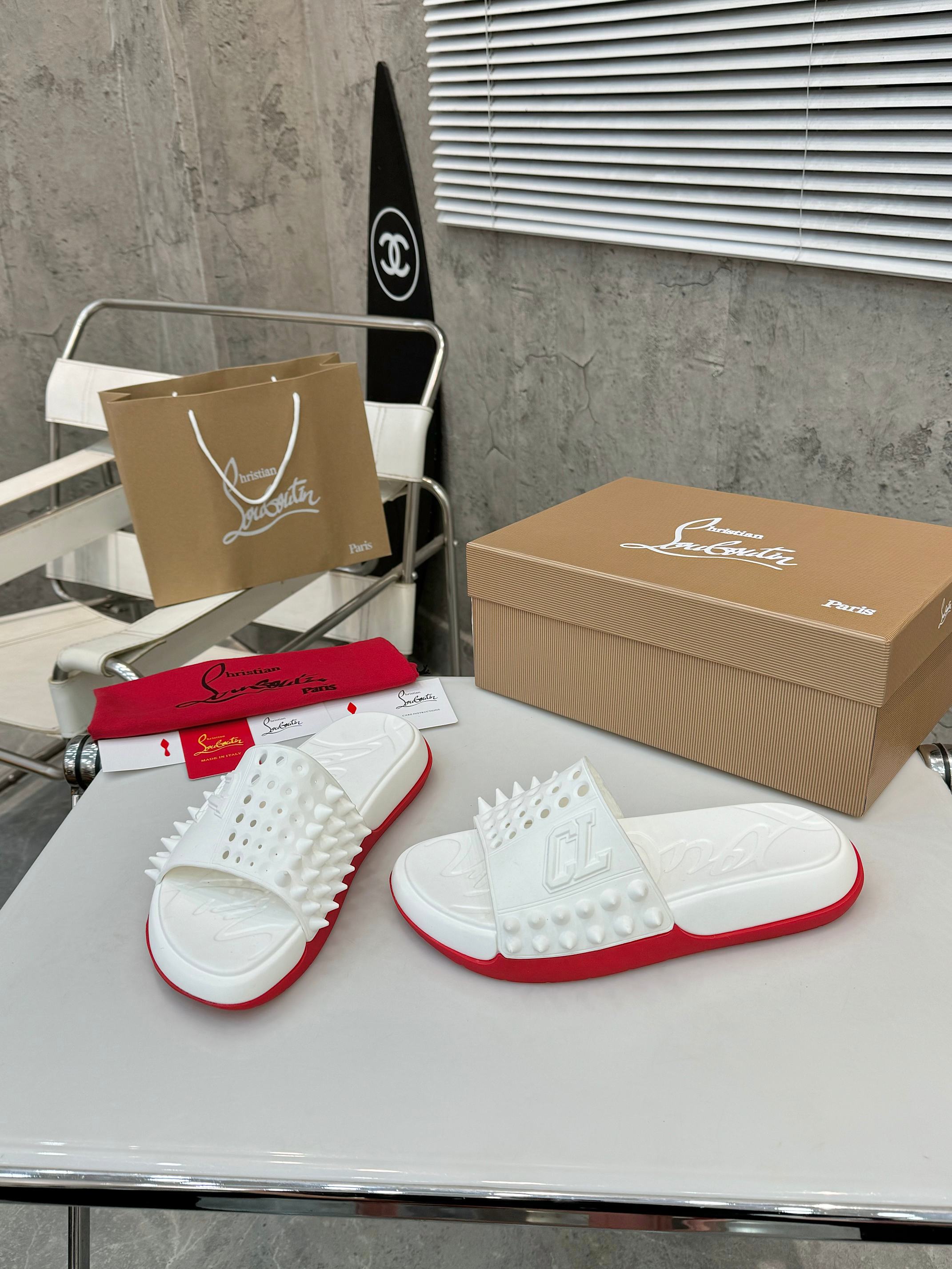 Christian Louboutin Men's White Spike Detail Open Toe Beach Slides 6 a1737527006209 3556