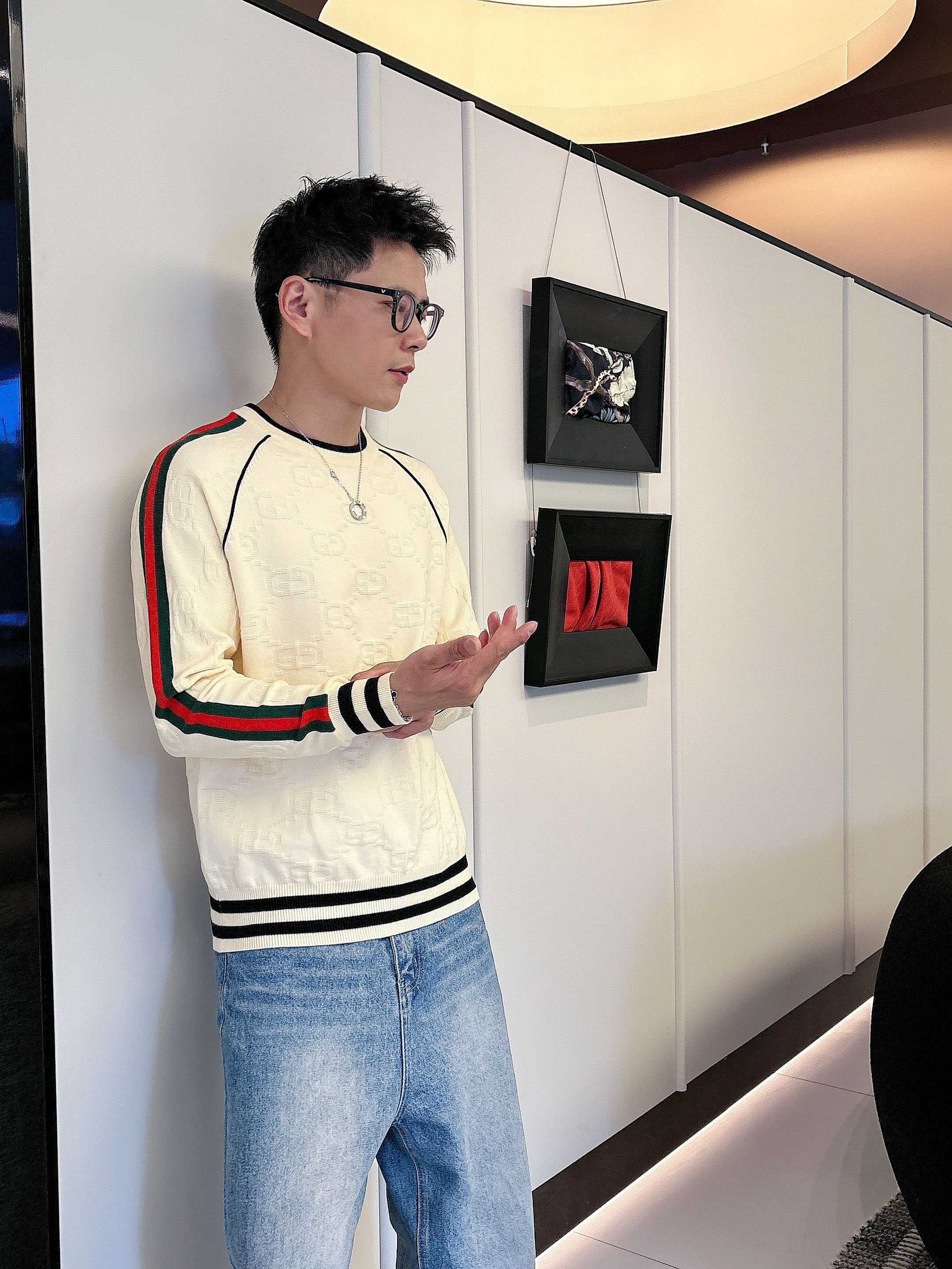 💐古琦 2025秋冬羊毛混纺圆领针织毛衣，采用进口定制纱线，上身舒适保暖，专柜同步在售。三标齐全。码数: