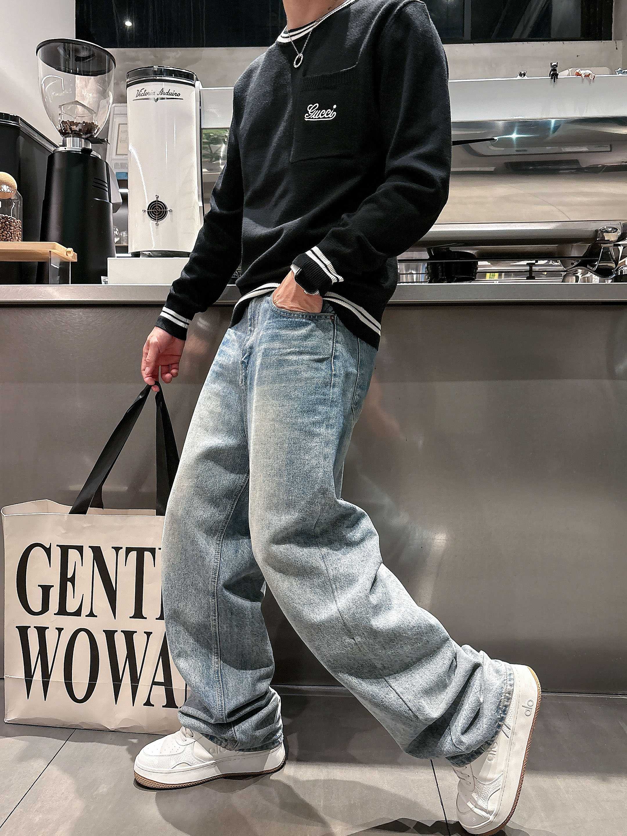 💐古琦 2025秋冬羊毛混纺圆领针织毛衣，采用进口定制纱线，上身舒适保暖，专柜同步在售。三标齐全。码数: