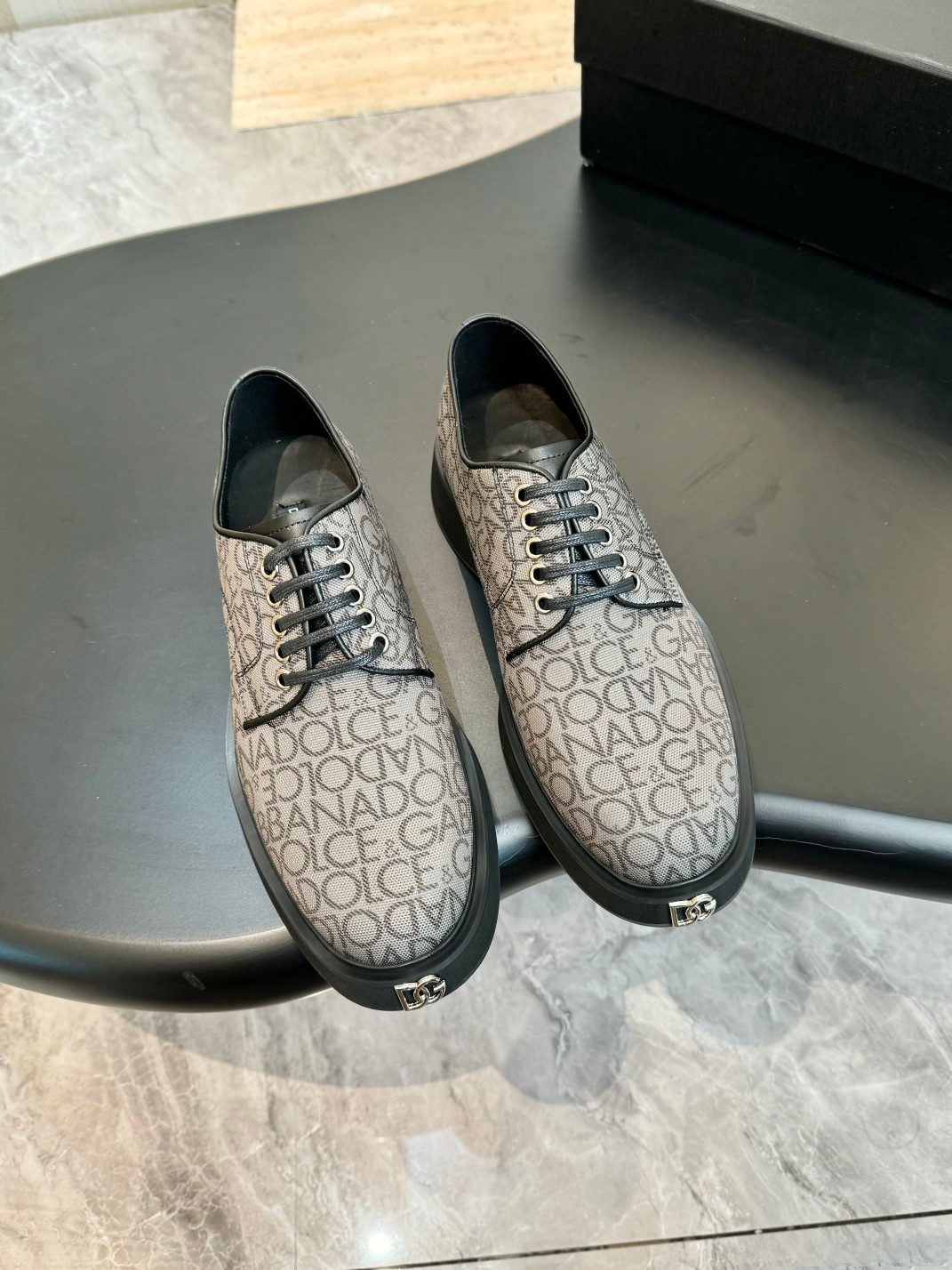 NO:273839,【D&*G】 Top crafts, fashionable show loafers, regular size 39-44, (5-10) will be released simultaneously!  goods!  Top-level handicraft [Strong] ultra-lightweight foam combination shoes!  A  grade calfskin with a surface (super texture and feel), imported calfskin with a lightweight foam combination rubber anti-fall bottom!  !  Super ritual sense!  gentlemanly, loafers, cowhide19860909【D&*G】 顶尖工艺品 时尚走秀乐福鞋 正码39一44,(5一10) 同步发售！货！顶级手工艺[强]超轻盈化泡组合鞋！面A 级小牛皮(超强质感、手感),内里进口小牛皮,轻盈化泡组合橡胶防摔大底！！超级仪式感！绅士风,,loafers,cowhide,Men's shoes