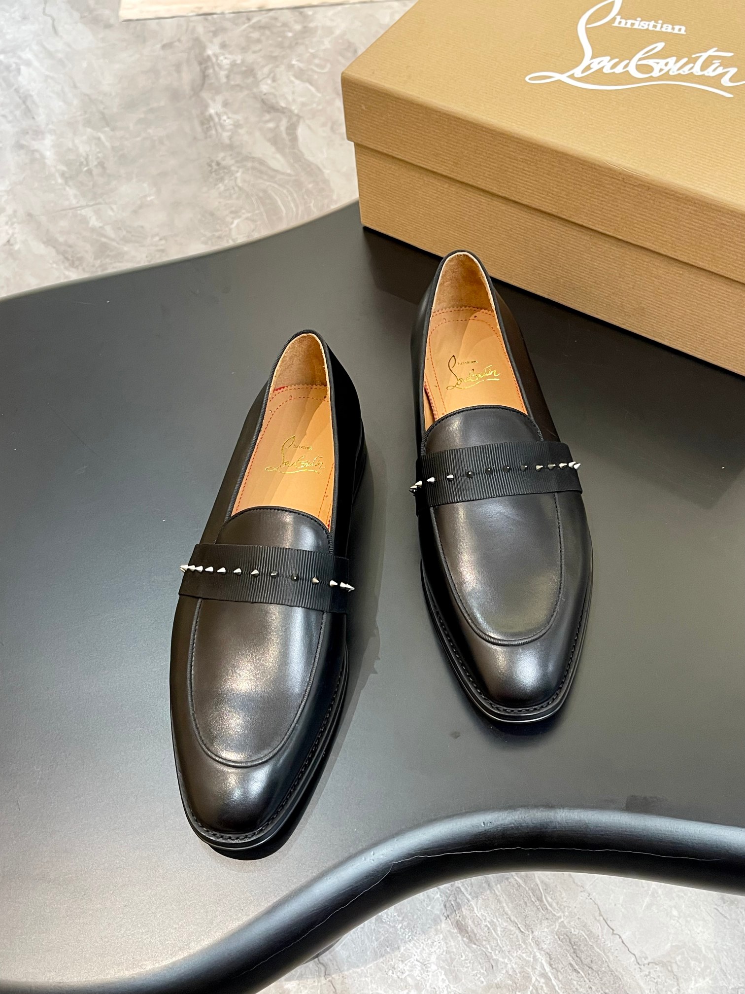Christian Louboutin（cl男） Style Red Leather Men's Shoes Lookbook Reference image 2