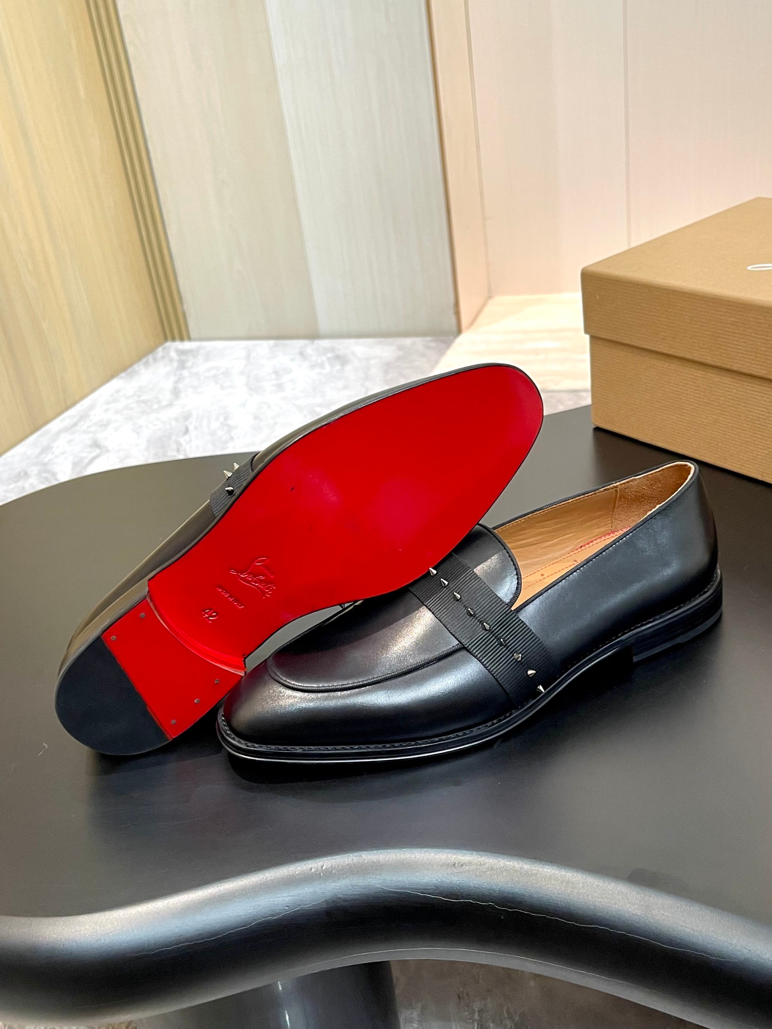 Christian Louboutin Style Red Leather Men's Shoes style reference detail image 9 from source 782783