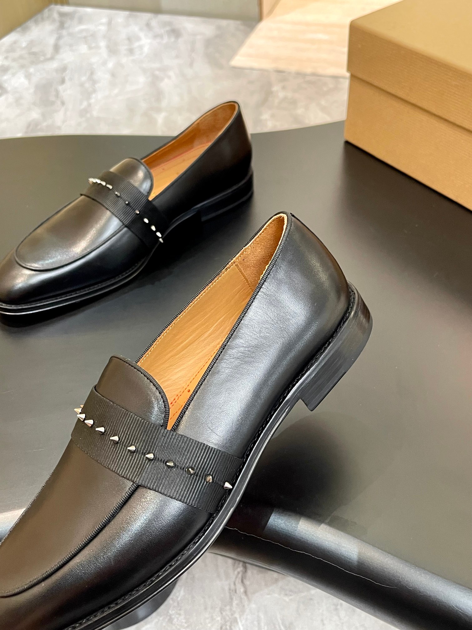 Christian Louboutin Style Red Leather Men's Shoes style reference detail image 7 from source 782783