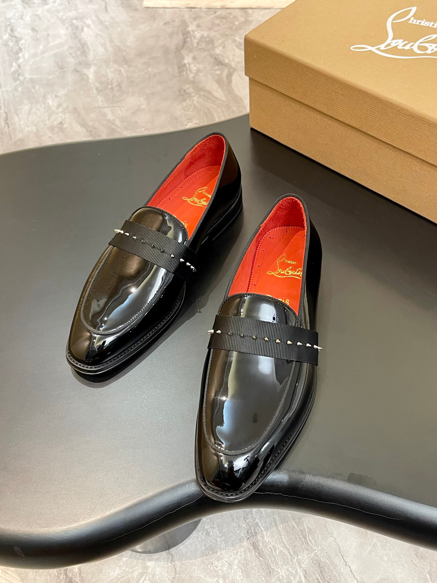 Christian Louboutin（cl男） Style Red Leather Men's Shoes Lookbook Reference image 2