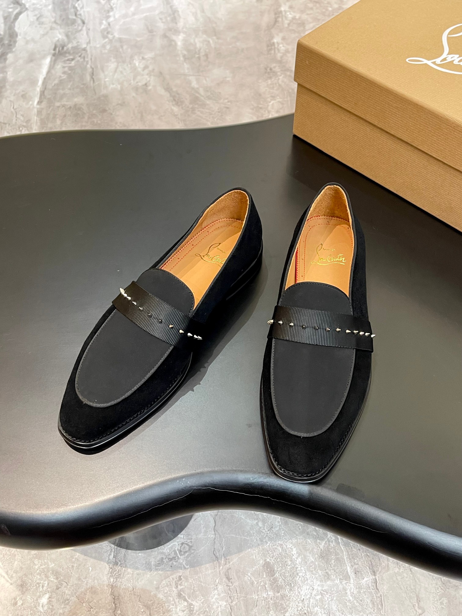 Christian Louboutin（cl男） Style Red Leather Men's Shoes Lookbook Reference image 2