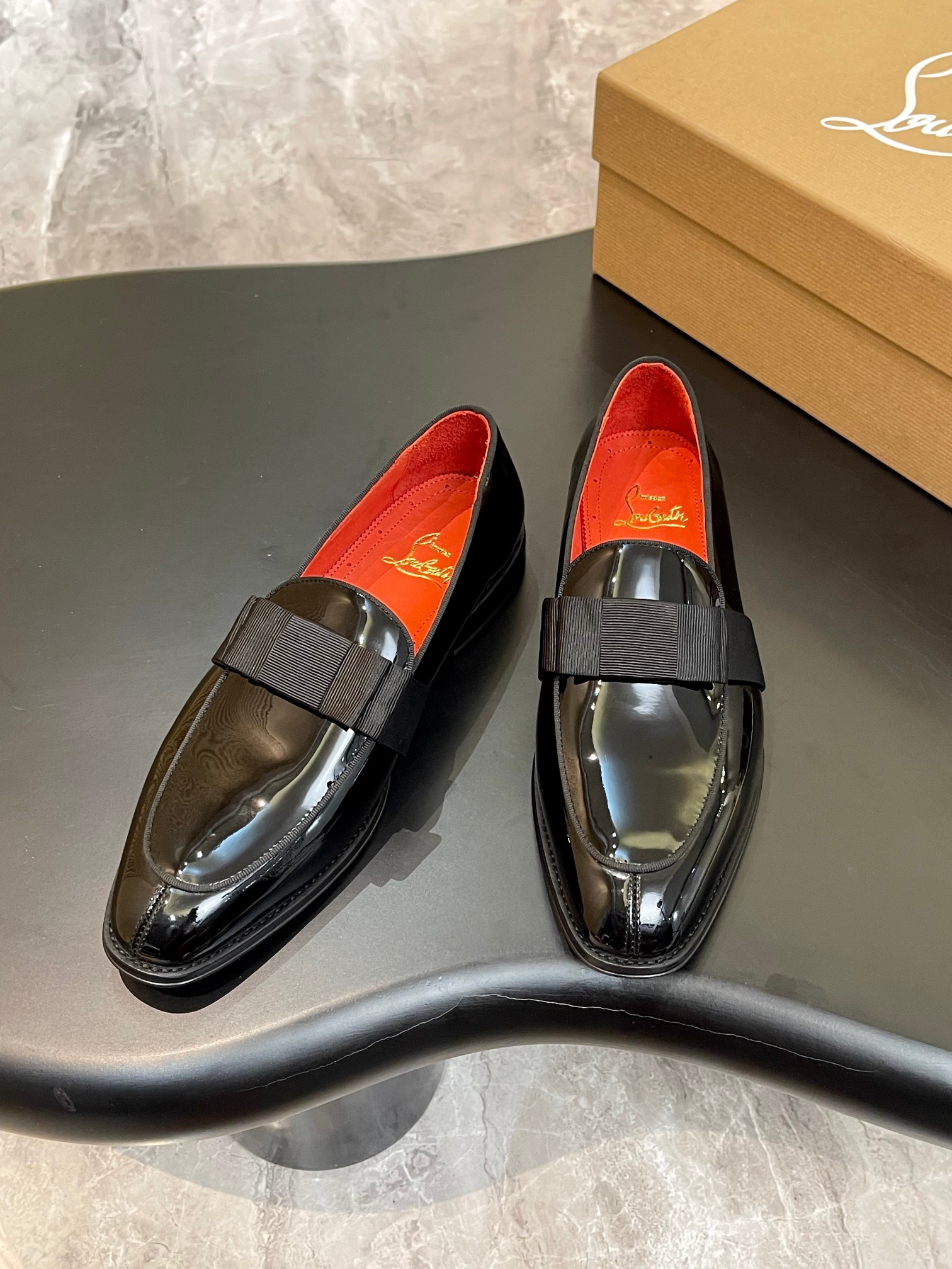 Christian Louboutin（cl男） Style Red Leather Men's Shoes Lookbook Reference image 2