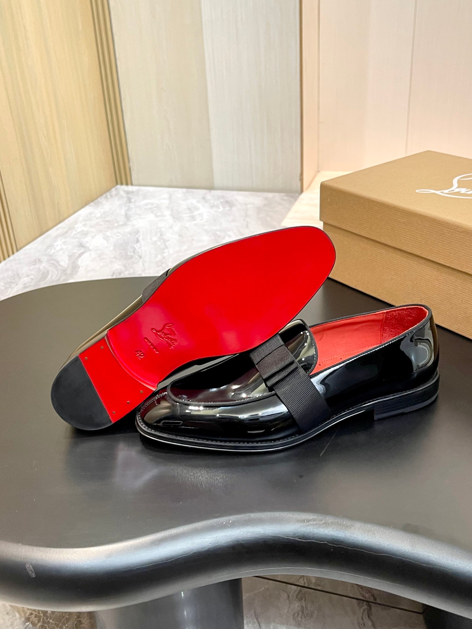 Christian Louboutin Style Red Leather Men's Shoes style reference detail image 9 from source 782832