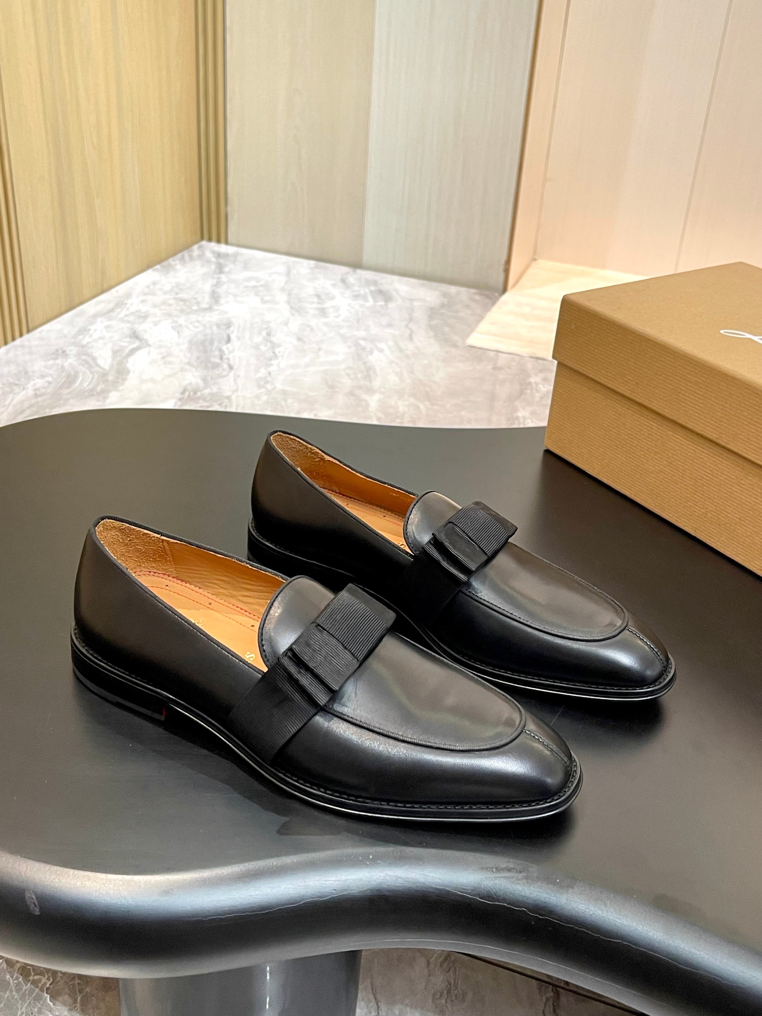 Christian Louboutin Style Red Leather Men's Shoes style reference detail image 4 from source 782833