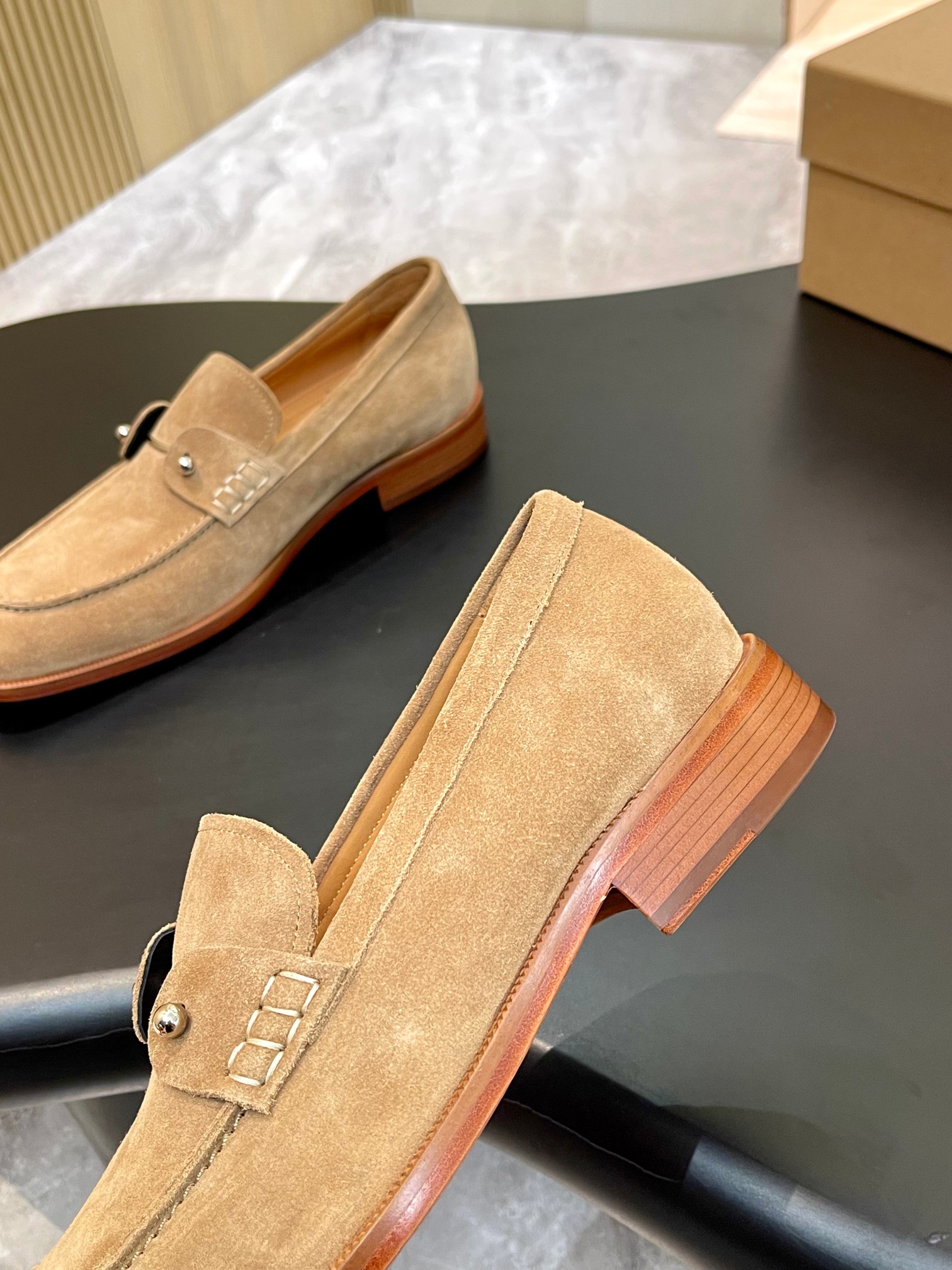Christian Louboutin Style Red Leather Men's Shoes style reference detail image 7 from source 782853