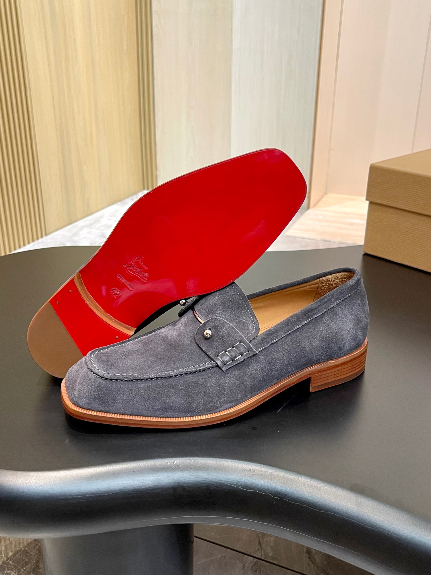 Christian Louboutin Style Red Leather Men's Shoes style reference detail image 9 from source 782847