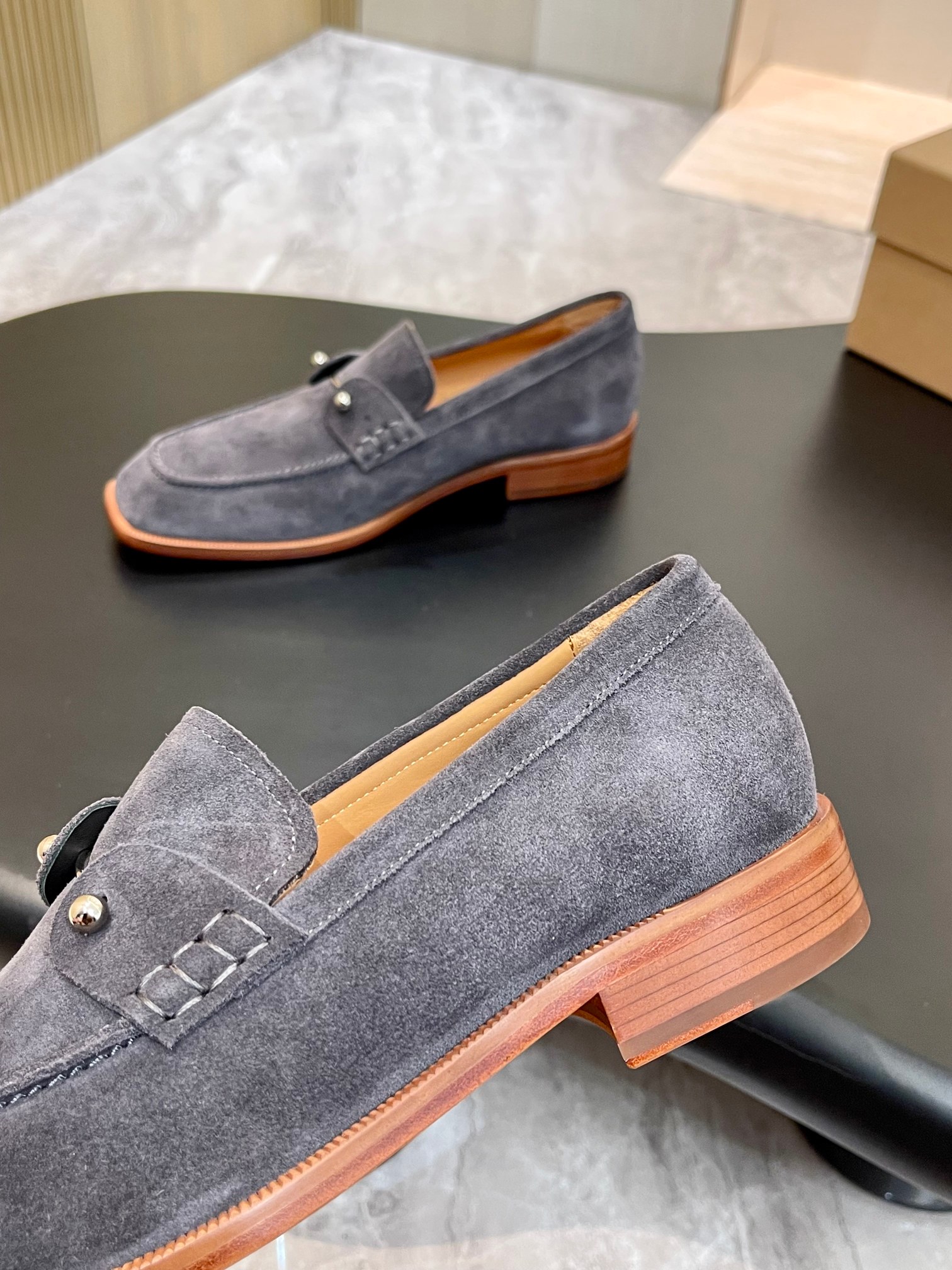 Christian Louboutin Style Red Leather Men's Shoes style reference detail image 7 from source 782847