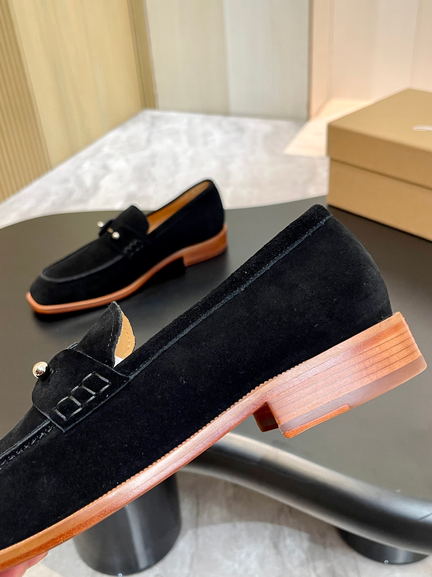 Christian Louboutin Style Red Leather Men's Shoes style reference detail image 7 from source 782837