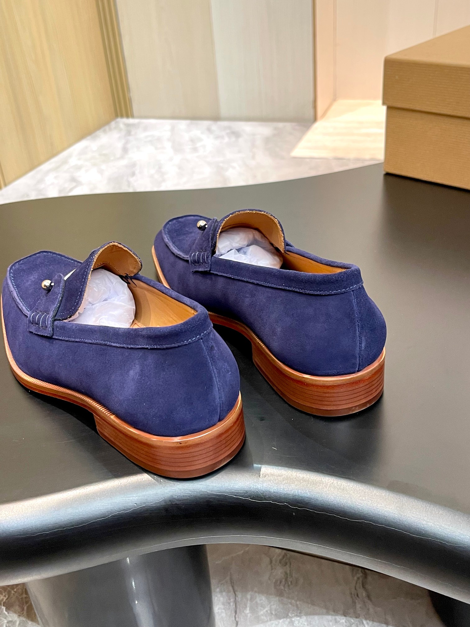 Christian Louboutin Style Red Leather Men's Shoes style reference detail image 8 from source 782846