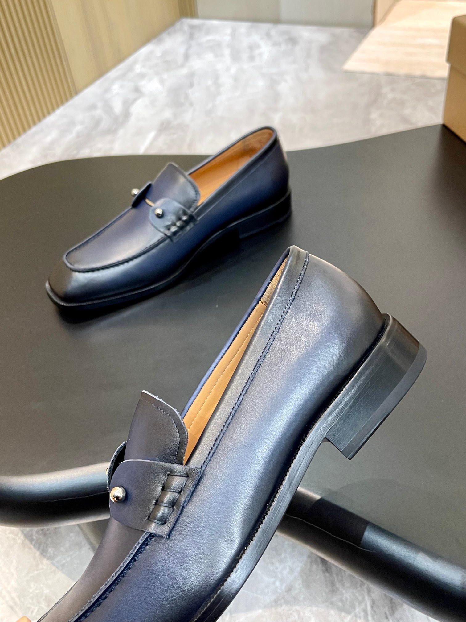 Christian Louboutin Style Red Leather Men's Shoes style reference detail image 7 from source 782842