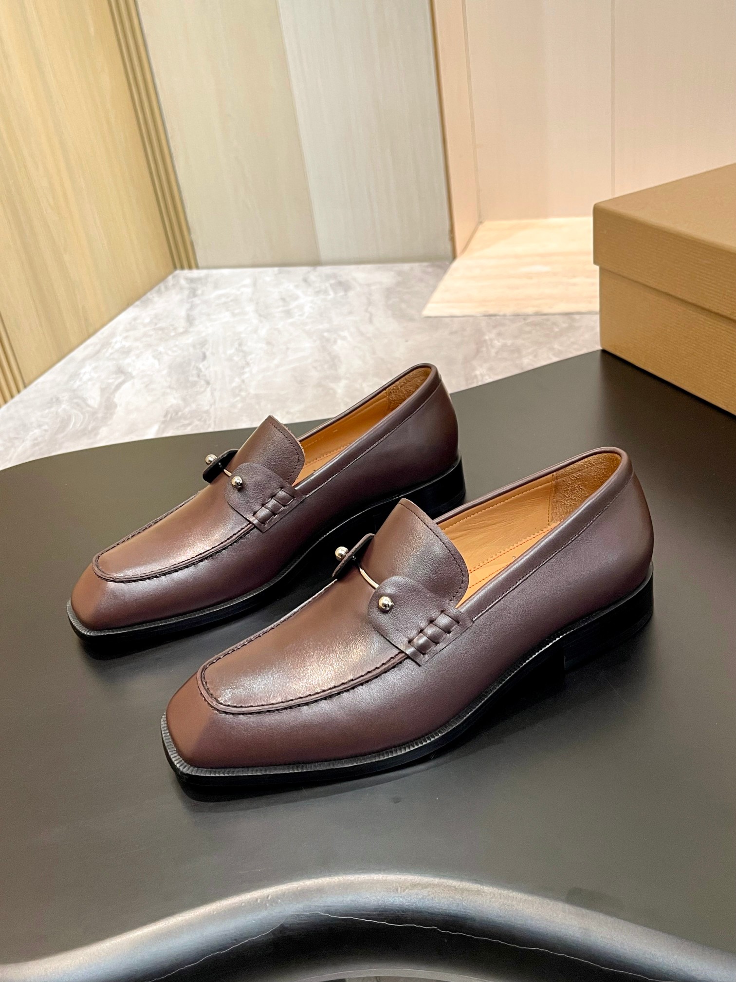 Christian Louboutin Style Red Leather Men's Shoes style reference detail image 3 from source 782839