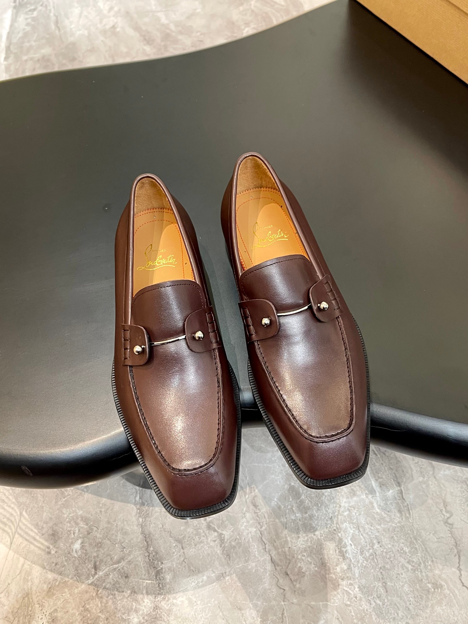 Christian Louboutin（cl男） Style Red Leather Men's Shoes Lookbook Reference image 1