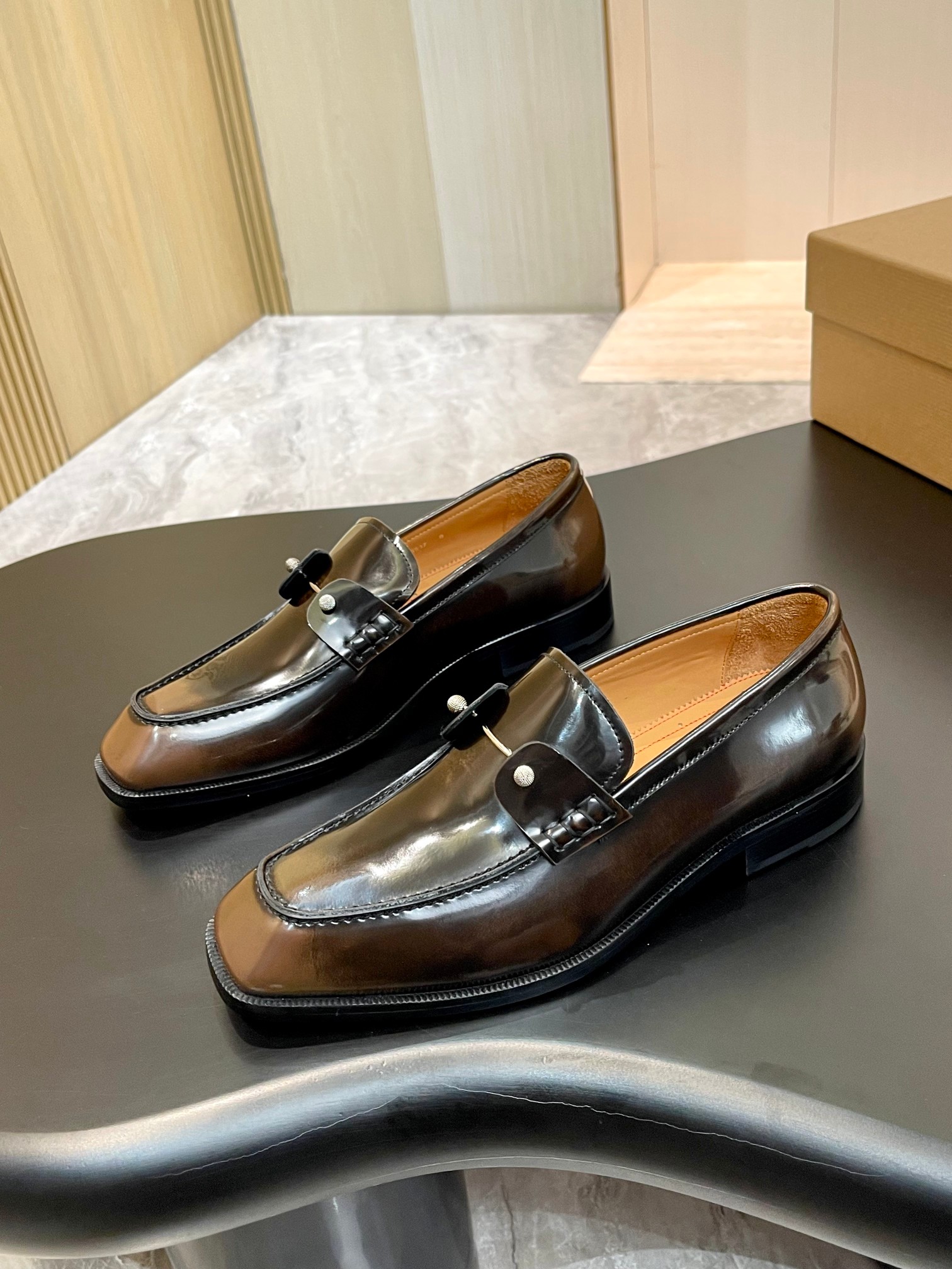 Christian Louboutin Style Red Leather Men's Shoes style reference detail image 3 from source 782854