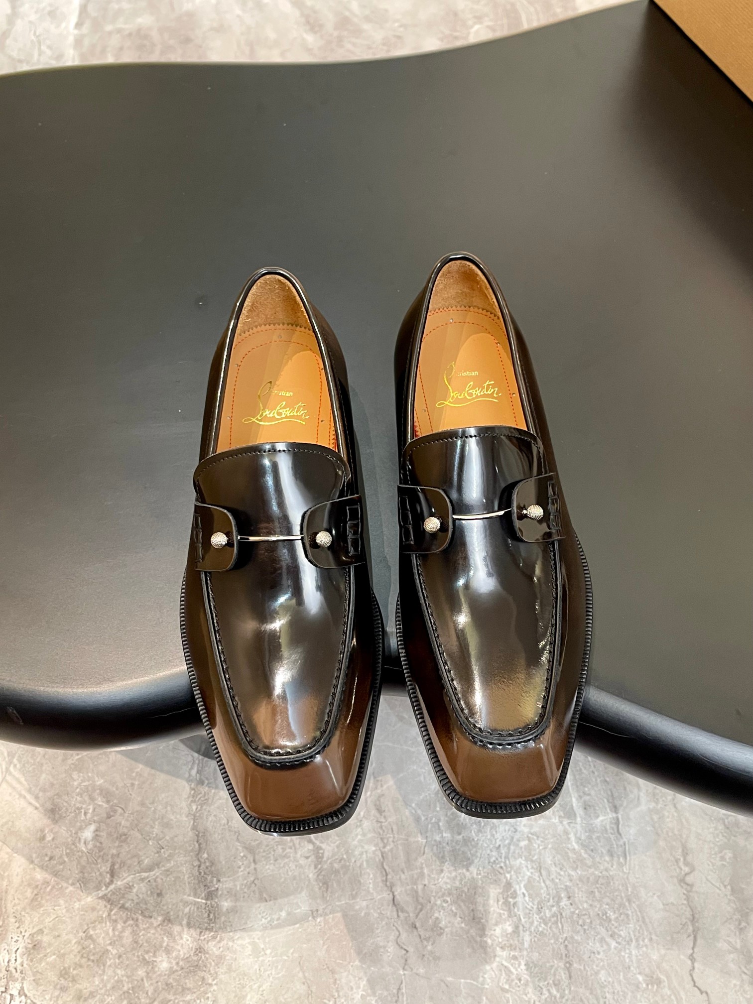 Christian Louboutin（cl男） Style Red Leather Men's Shoes Lookbook Reference image 1