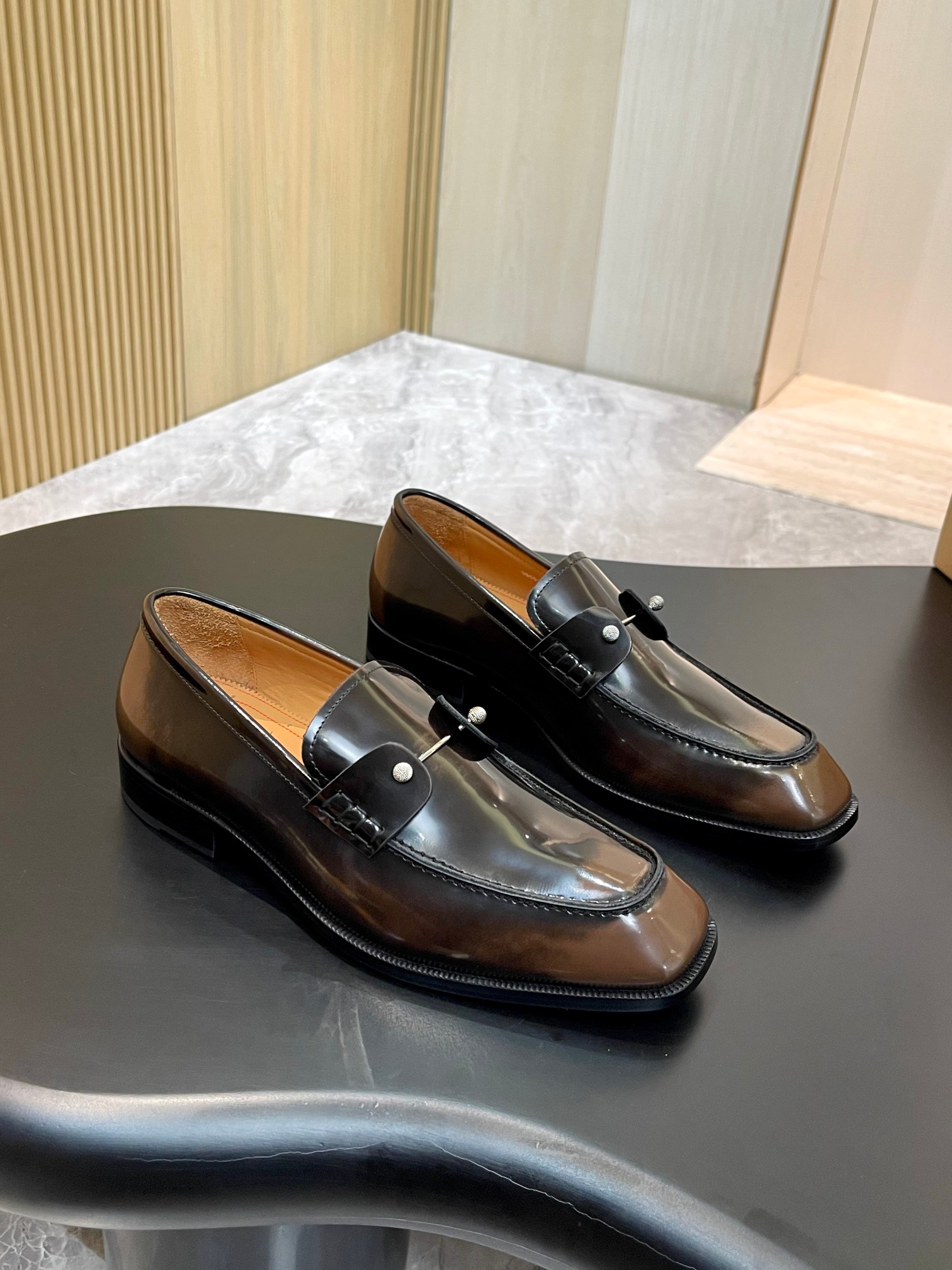 Christian Louboutin Style Red Leather Men's Shoes style reference detail image 4 from source 782854