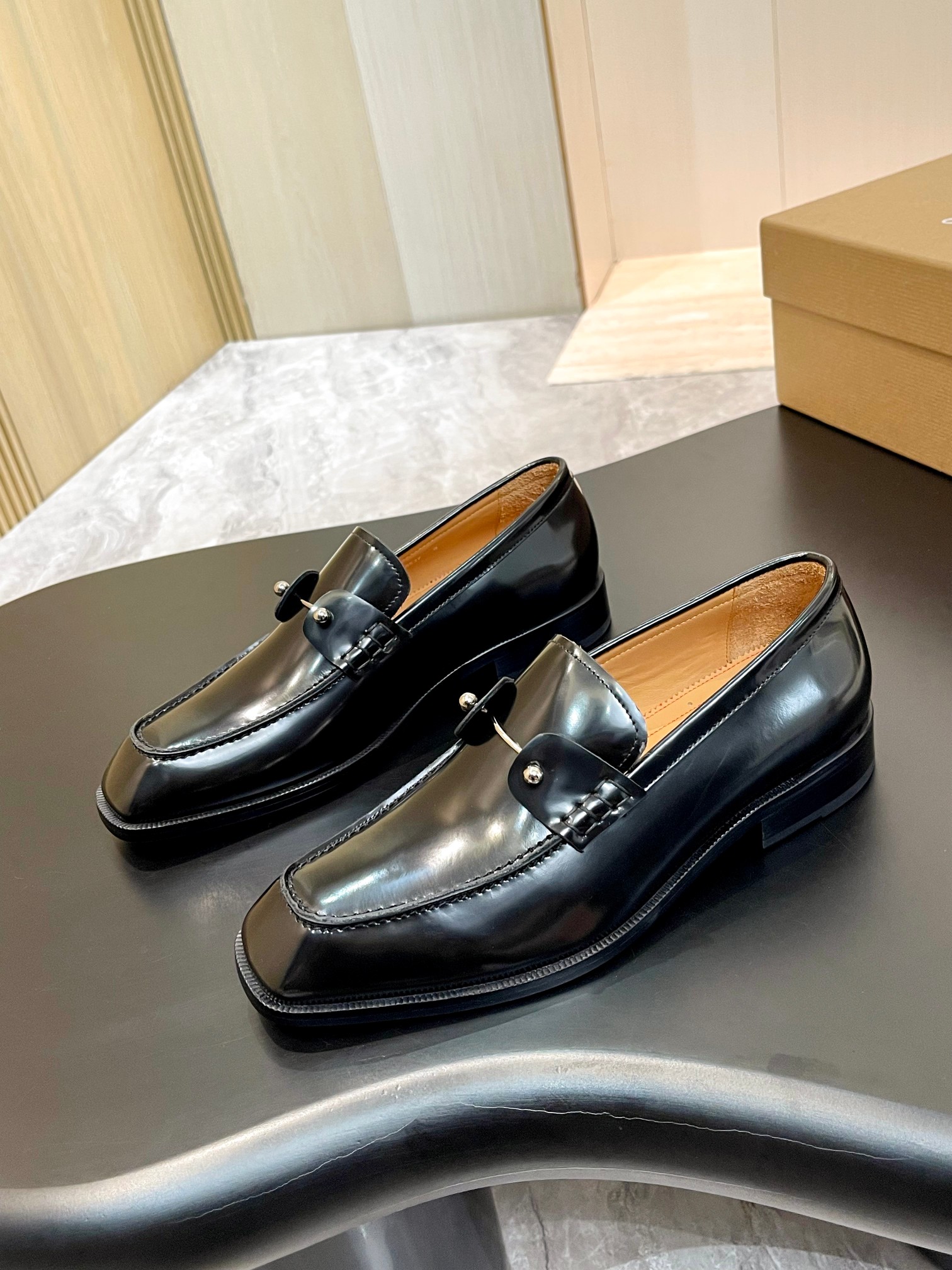 Christian Louboutin Style Red Leather Men's Shoes style reference detail image 3 from source 782844