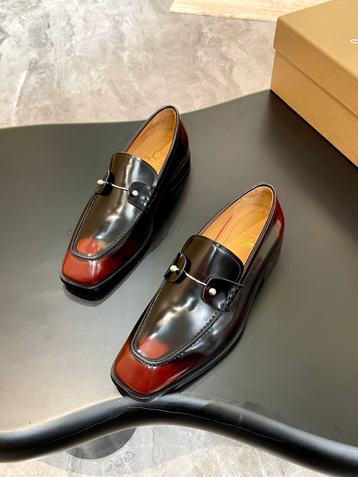 Christian Louboutin（cl男） Style Red Leather Men's Shoes Lookbook Reference image 2