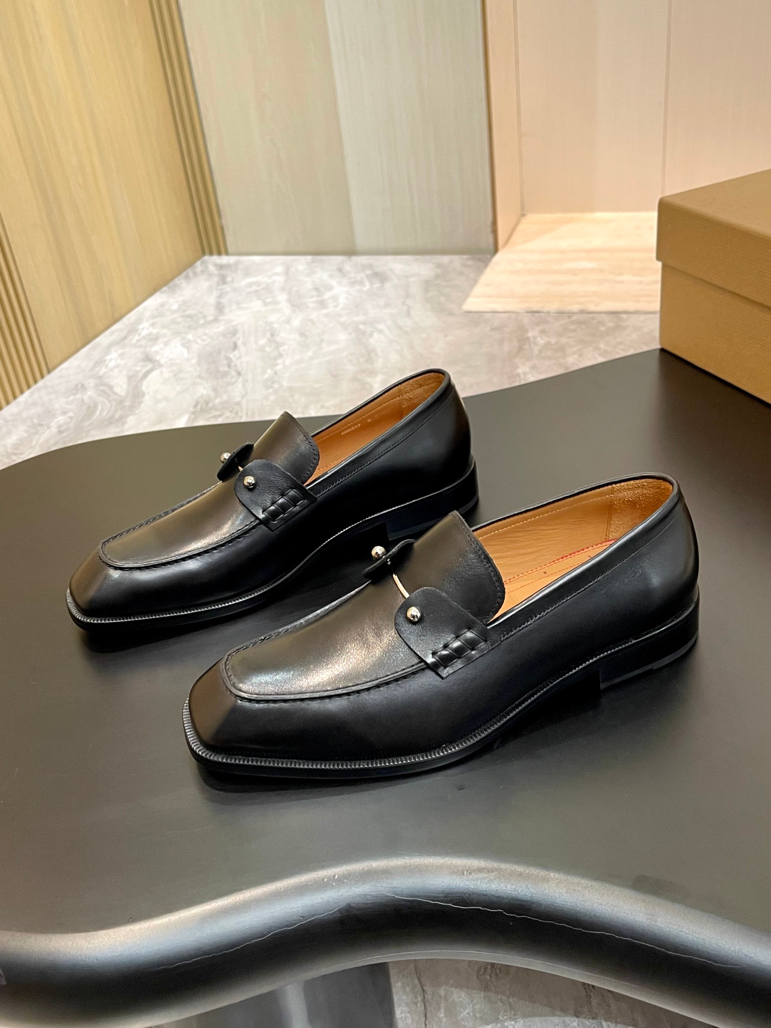 Christian Louboutin Style Red Leather Men's Shoes style reference detail image 3 from source 782845