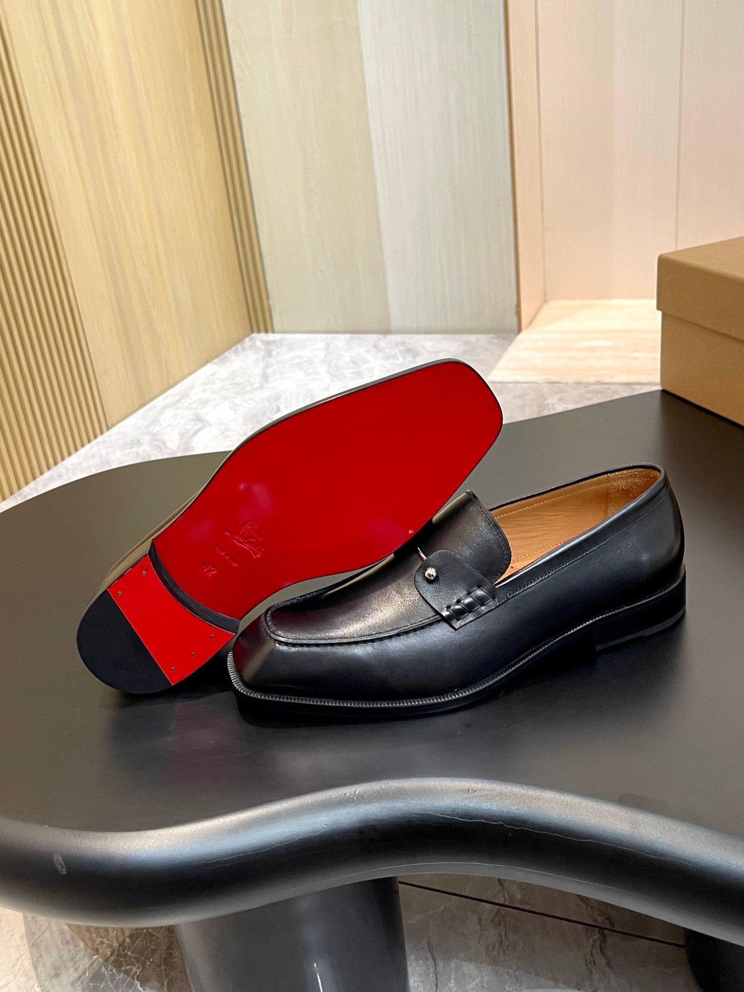 Christian Louboutin Style Red Leather Men's Shoes style reference detail image 9 from source 782845