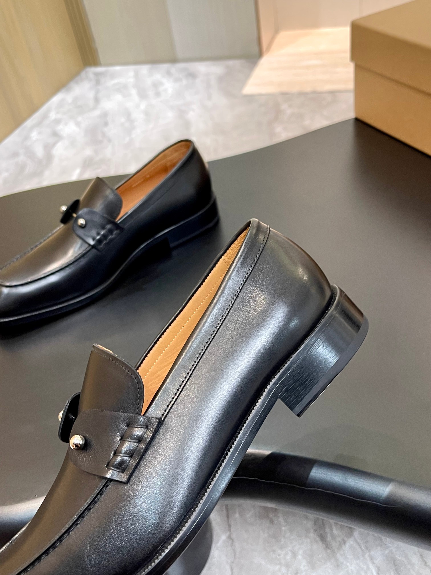 Christian Louboutin Style Red Leather Men's Shoes style reference detail image 7 from source 782845