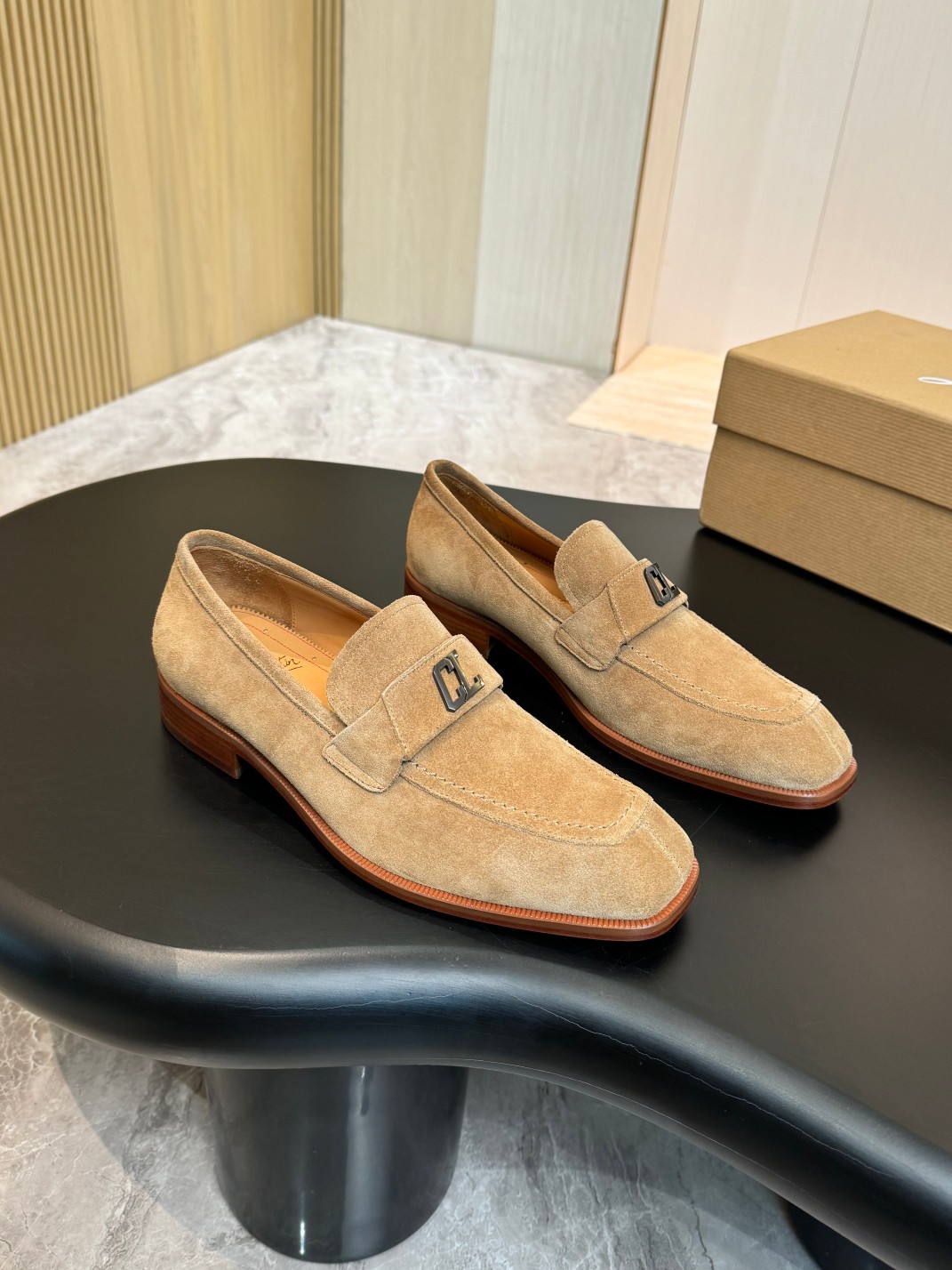 Christian Louboutin Style Red Leather Men's Shoes style reference detail image 4 from source 782843