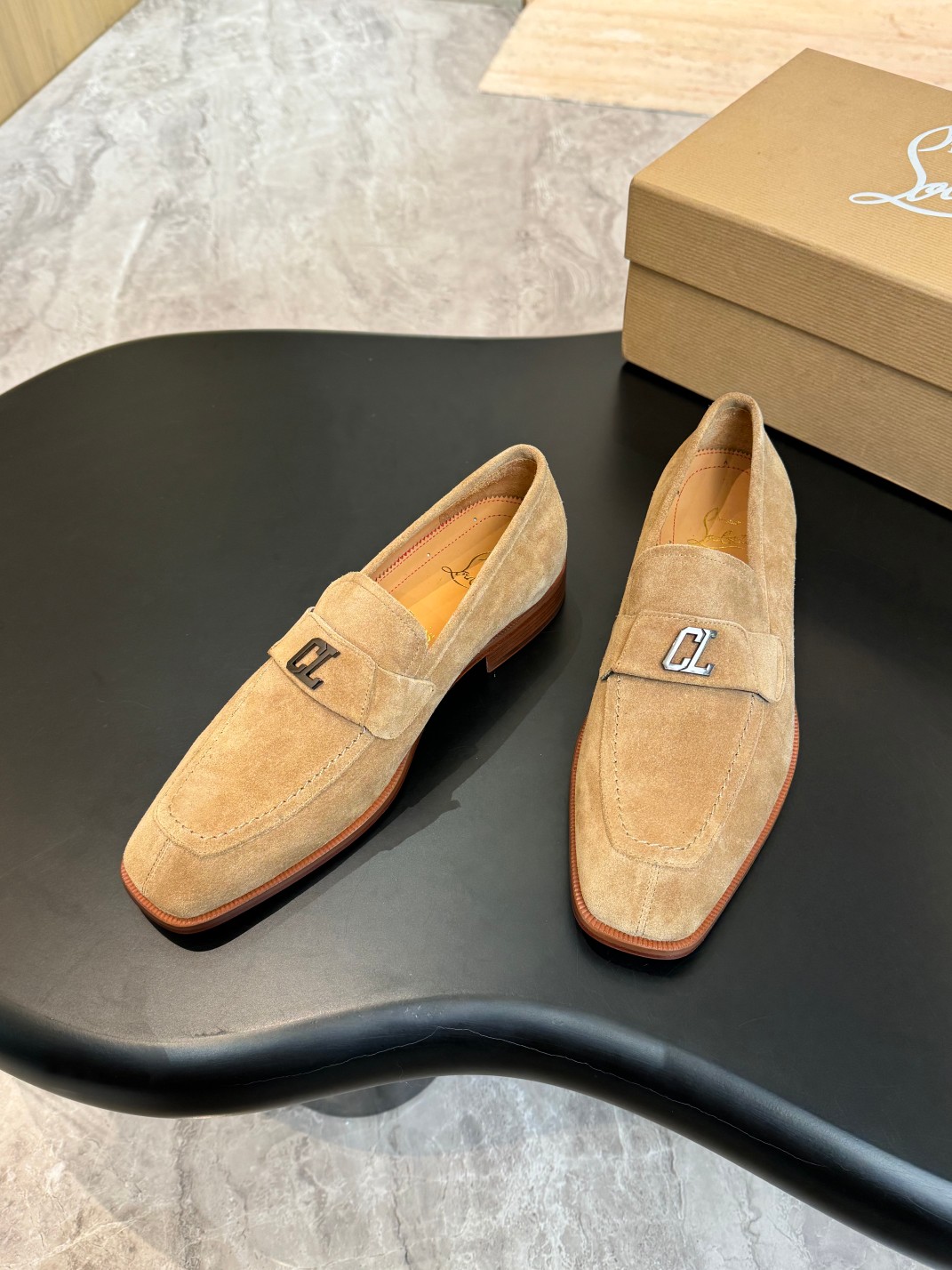 Christian Louboutin（cl男） Style Red Leather Men's Shoes Lookbook Reference image 2