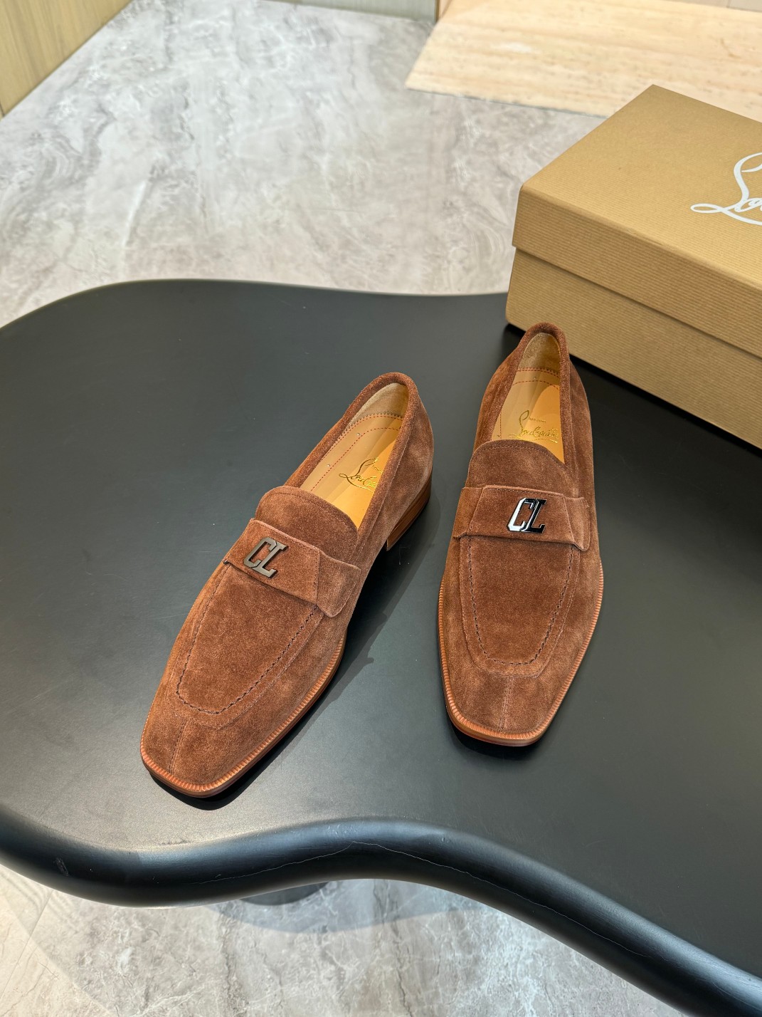 Christian Louboutin（cl男） Style Red Leather Men's Shoes Lookbook Reference image 2