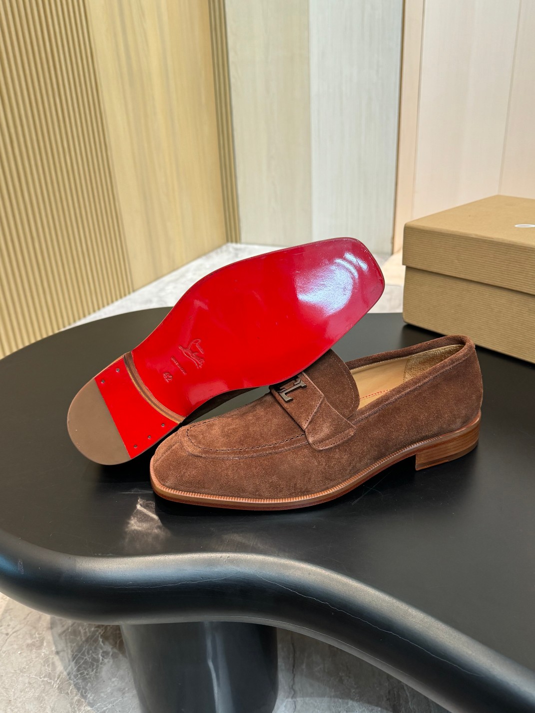 Christian Louboutin Style Red Leather Men's Shoes style reference detail image 9 from source 782838