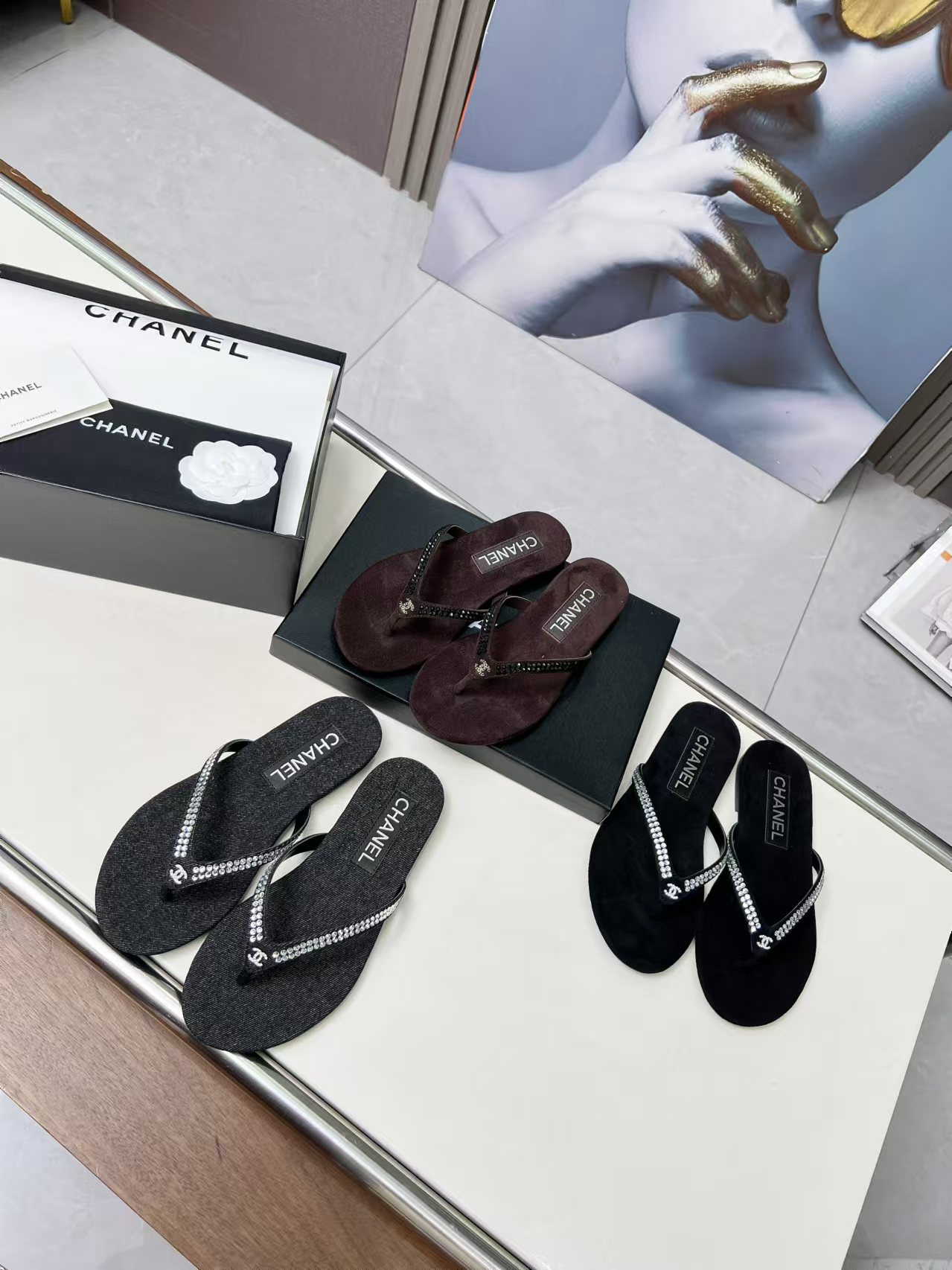 NO:236811,Top quality CHANE*25s small Chanel new style foot-slip slipper material original imported sheepskin inner lining original material outsole original genuine leather sole size: 35-41, split-toe shoes, chanel, chanel, sheepskin19860909顶级品质CHANE*25s小香奈儿新款夹脚拖 材质原版进口羊皮 内里原版材质 大底原版真皮鞋底 码数:35-41,分趾鞋,chanel,chanel,sheepskin,Women's Shoes