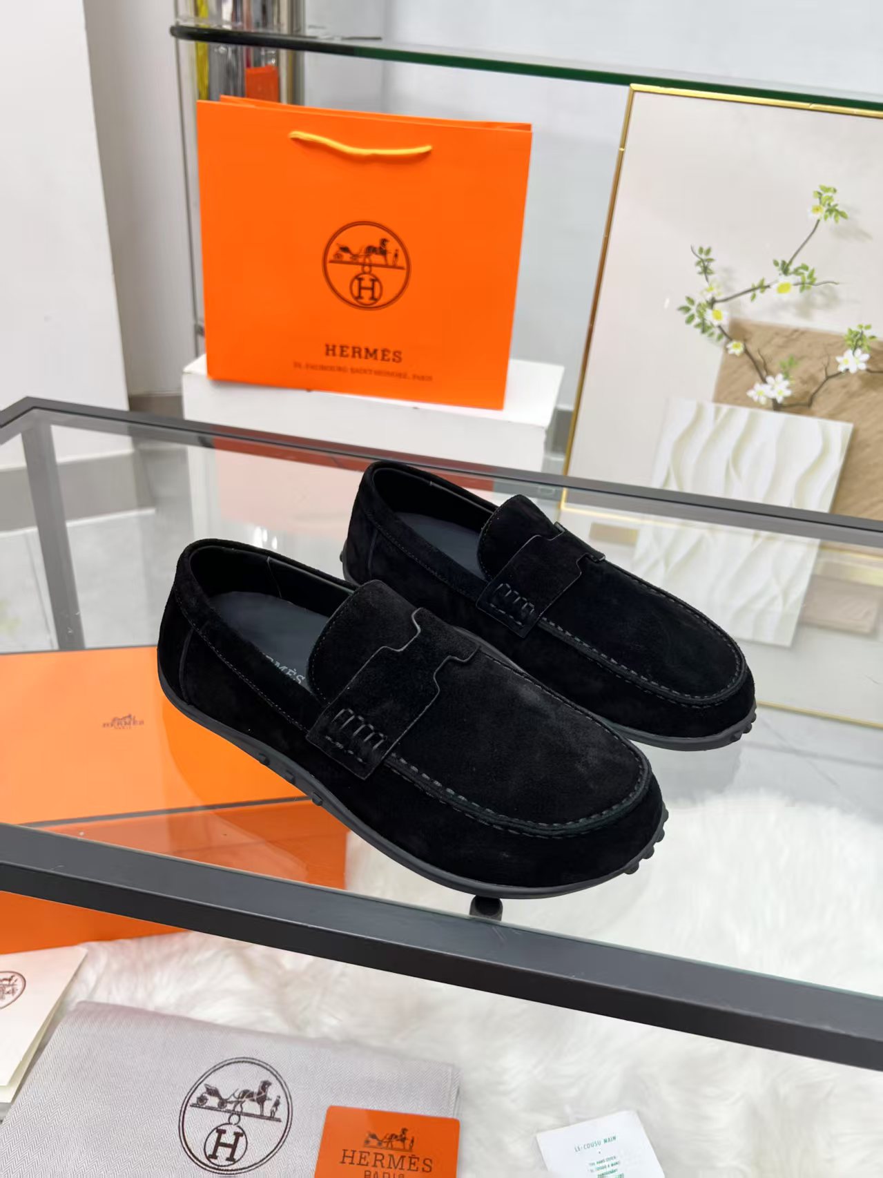 NO:482380,Hermès classic model, upgraded style and workmanship materials. Hermes market's highest version of pure handmade shoes, top-level product Hermès slippers ————————————————————————————————————————————————————————————————————————————————————————————————————————————————————————————————————————————————————————————————————————————————————————————————————————————————————  High-end customization, exclusive products, the industry's highest version uses Hermers upper sheepskin + original custom-grade Italian leather outsole (pursuing top walking comfort) ~~ Packaging full set of original packaging ━━━━━━━━━ size35-40..., Loafers, hermes, hermes, loafers, slippers, sheepskin, Leather soles19860909Hermès经典款 ,版型做工材料升级. Hermes市场最高版本纯手工鞋 顶级产品爱马仕拖鞋 ——————新款原版一样, 师傅级纯手工打造 ！高端定制,独家产品,行业最高版本采用Hermers鞋面羊皮+原版订制级意大利真皮大底（追求顶级行走舒适度）～～ 包装全套原包装━━━━Hermes━━━━━ size35-40....,乐福鞋,hermes,hermes,loafers,slippers,sheepskin,Leather soles,Women's Shoes