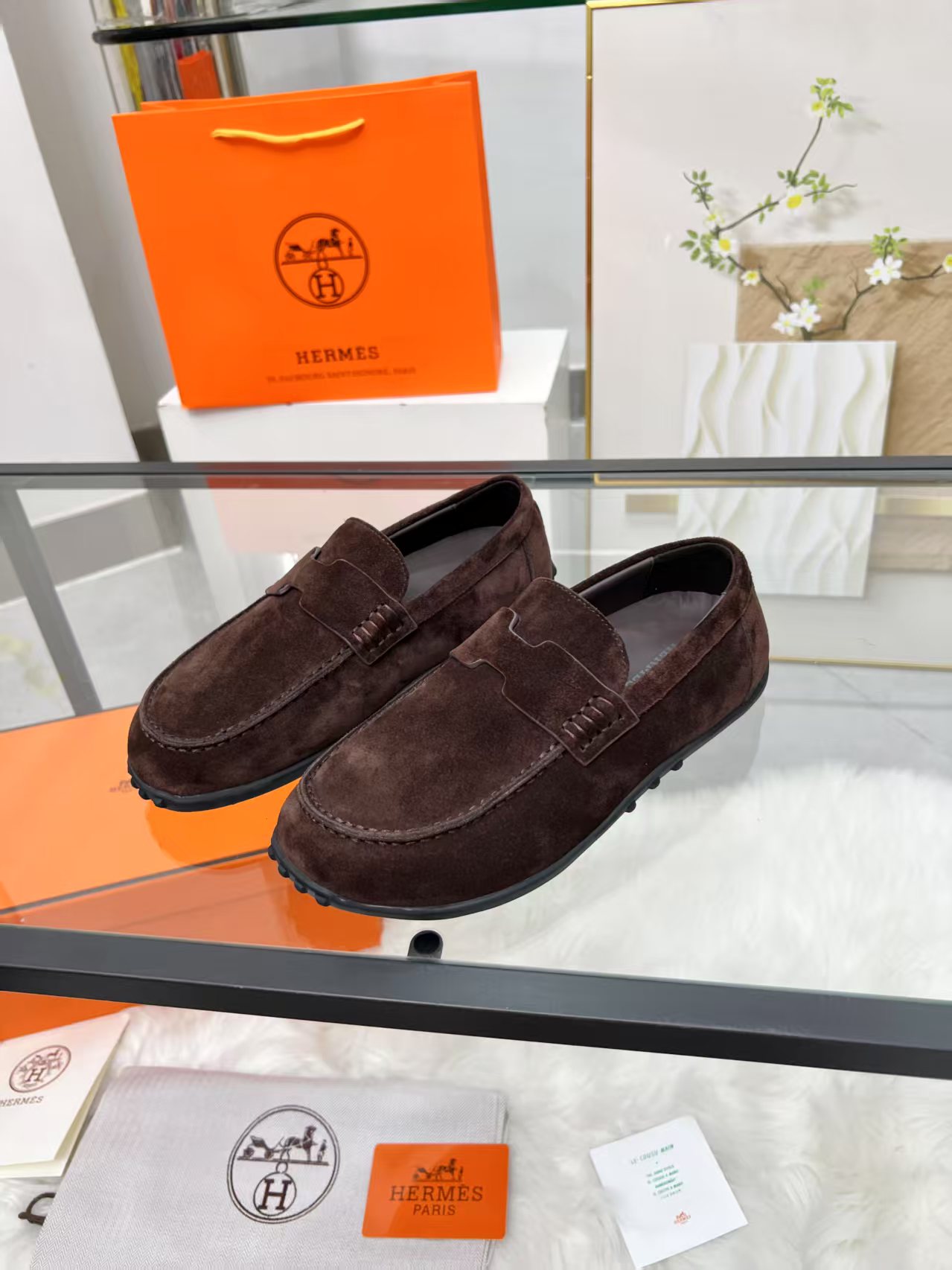 NO:482374,Hermès classic model, upgraded style and workmanship materials. Hermes market's highest version of pure handmade shoes, top-level product Hermès slippers ————————————————————————————————————————————————————————————————————————————————————————————————————————————————————————————————————————————————————————————————————————————————————————————————————————————————————  High-end customization, exclusive products, the industry's highest version uses Hermers upper sheepskin + original custom-grade Italian leather outsole (pursuing top walking comfort) ~~ Packaging full set of original packaging ━━━━━━━━━ size35-40..., Loafers, hermes, hermes, loafers, slippers, sheepskin, Leather soles19860909Hermès经典款 ,版型做工材料升级. Hermes市场最高版本纯手工鞋 顶级产品爱马仕拖鞋 ——————新款原版一样, 师傅级纯手工打造 ！高端定制,独家产品,行业最高版本采用Hermers鞋面羊皮+原版订制级意大利真皮大底（追求顶级行走舒适度）～～ 包装全套原包装━━━━Hermes━━━━━ size35-40....,乐福鞋,hermes,hermes,loafers,slippers,sheepskin,Leather soles,Women's Shoes