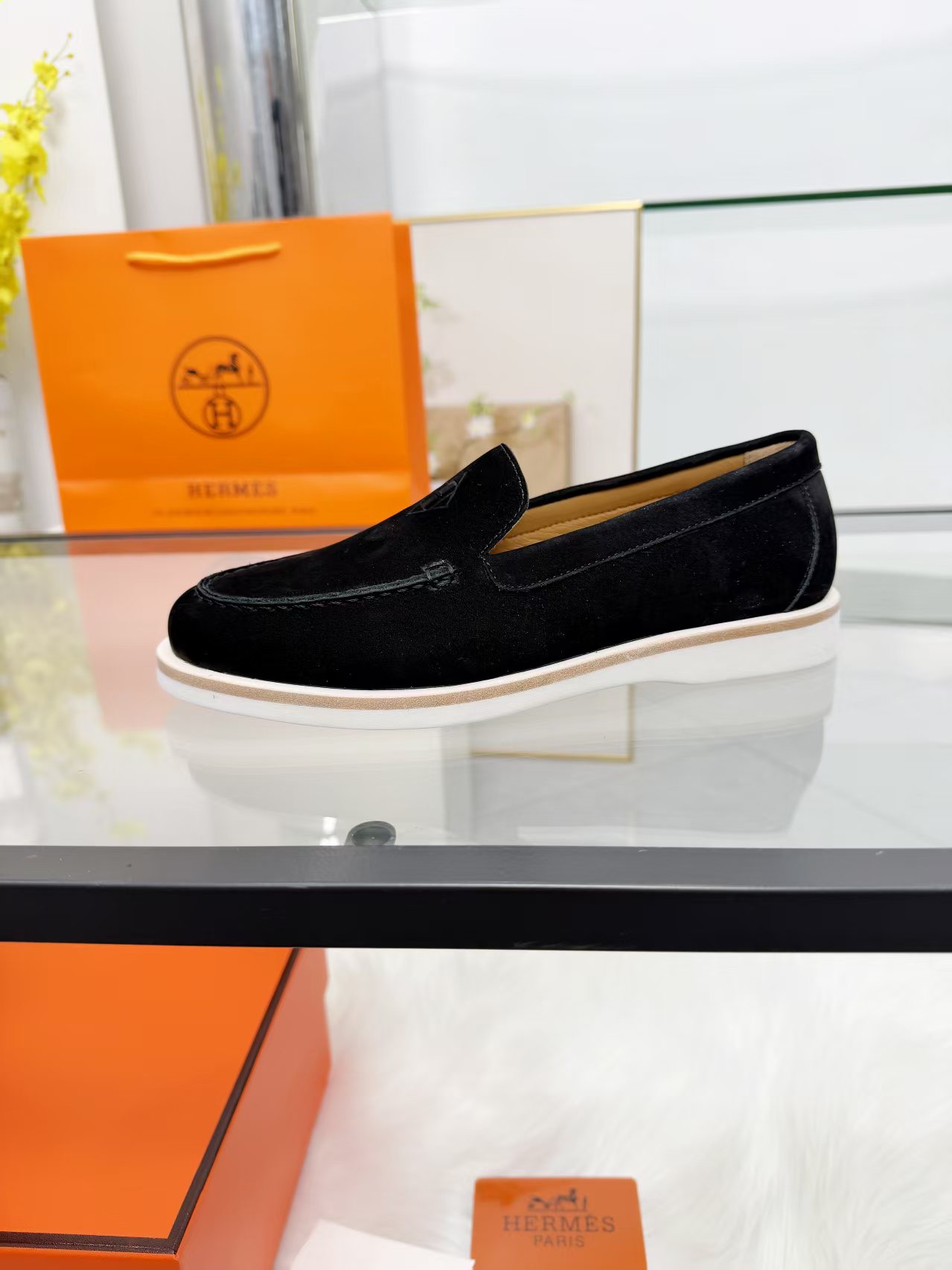 _duK9sVRPGTzTJj_gPis_WIRvspQPeQZZrRFtsFw