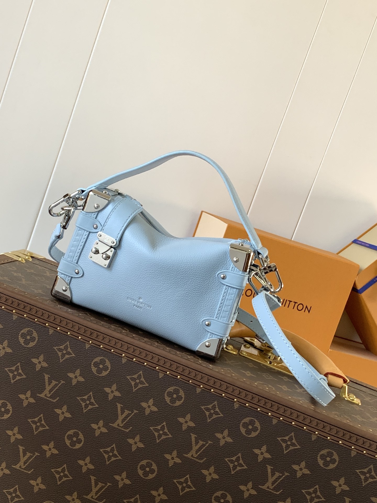 顶级原单,变码芯片
M25160黑色 M25072灰色
M23817小黑色 M23915米白 M250