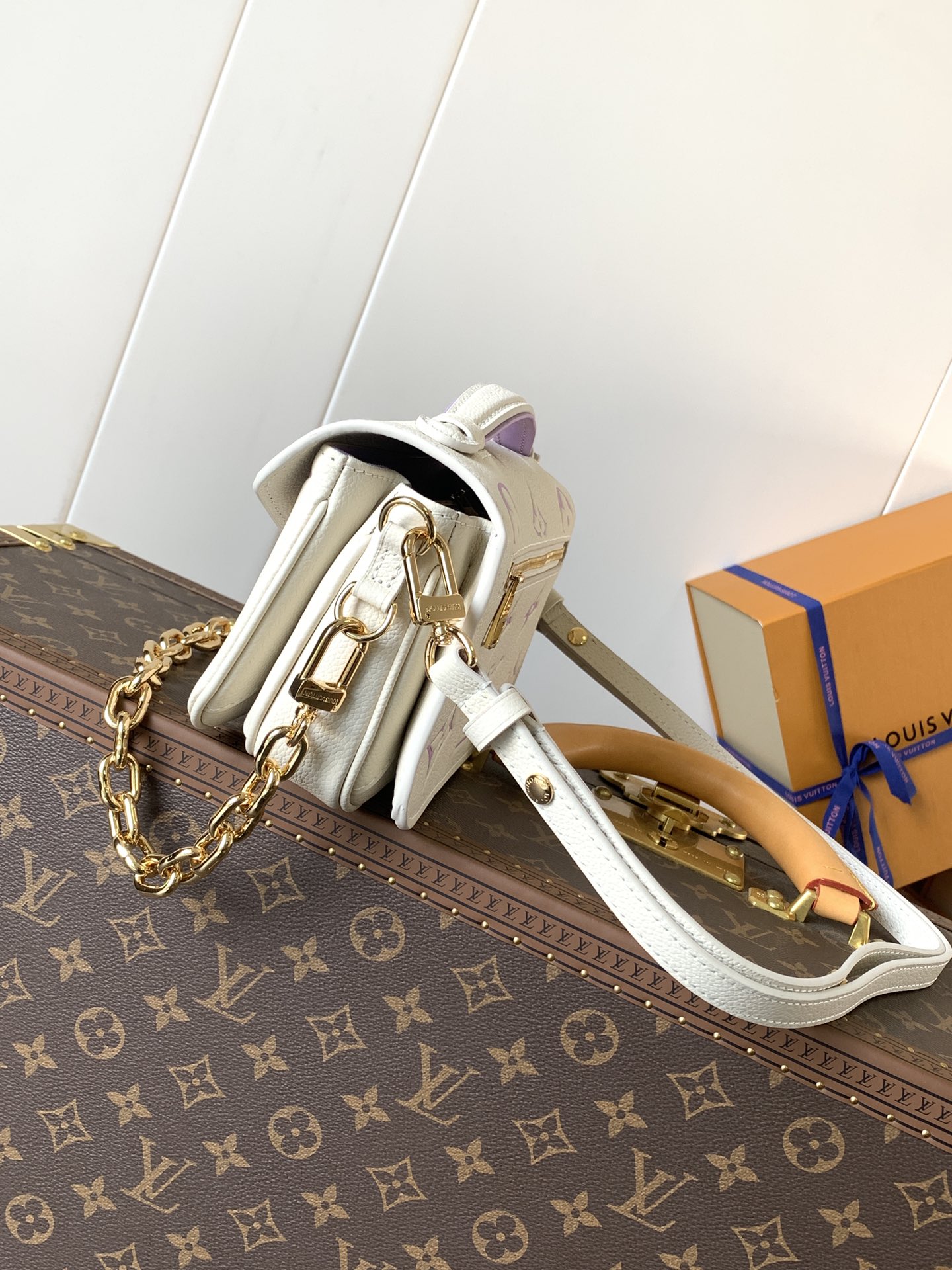 Louis Vuitton 变码芯片，定制头层牛皮