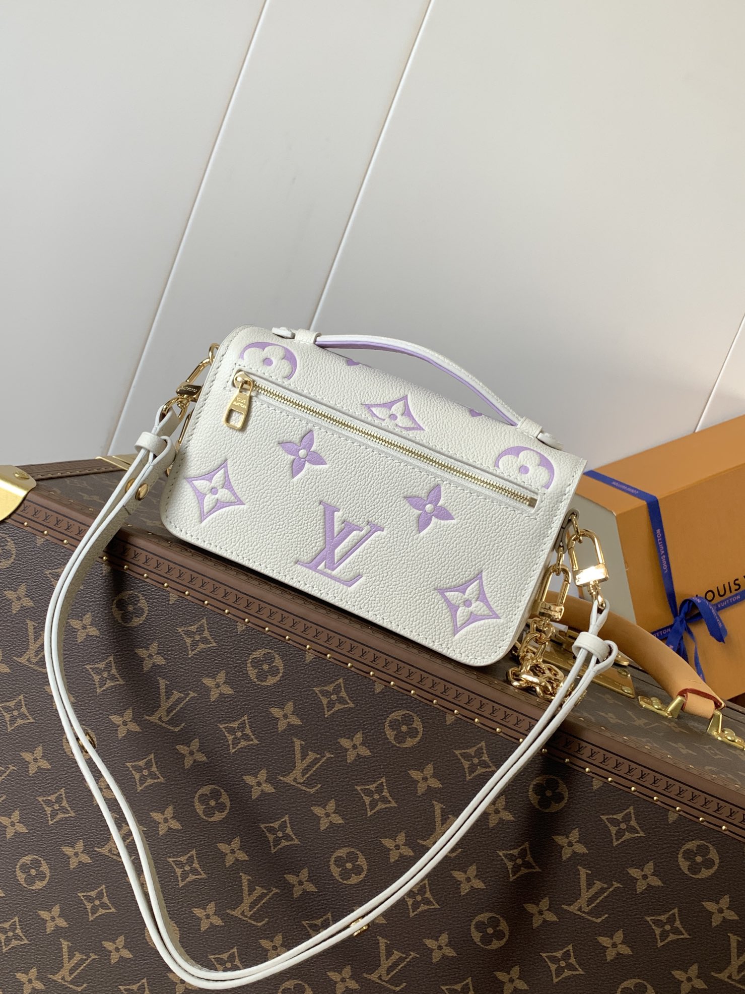 Louis Vuitton 变码芯片，定制头层牛皮